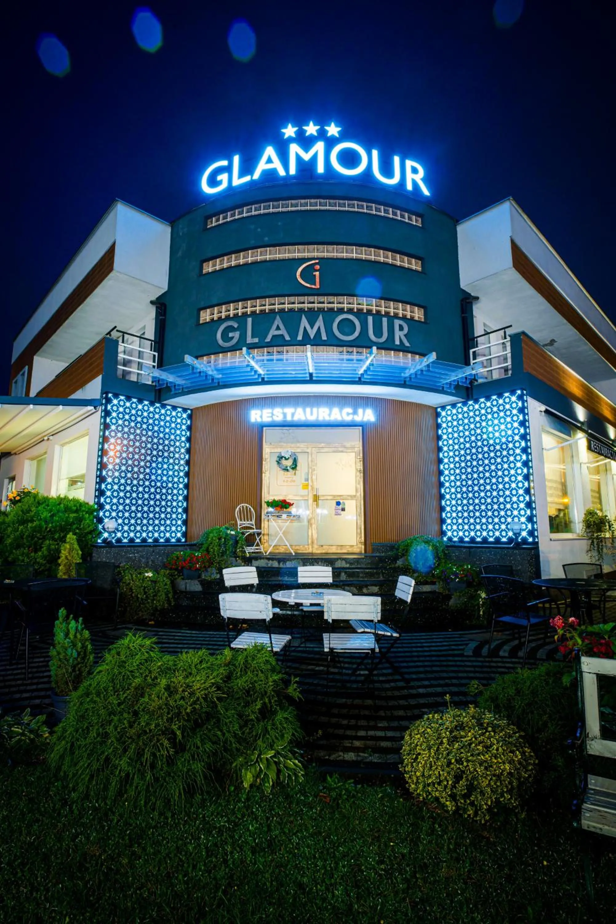 Property building in GLAMOUR - Restaurant & SPA
