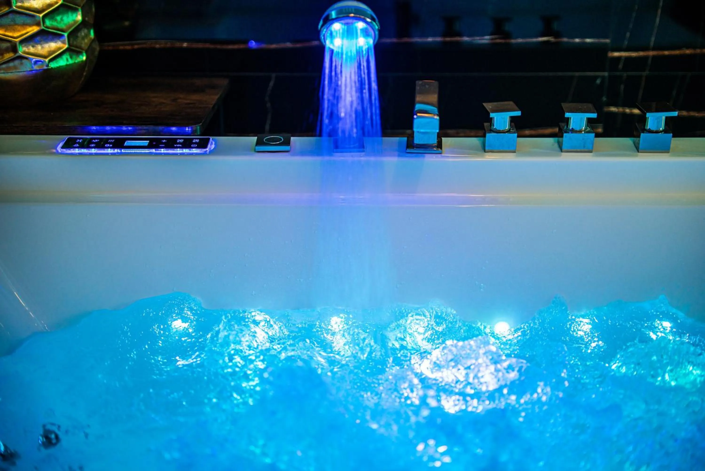 Hot Tub in GLAMOUR - Restaurant & SPA