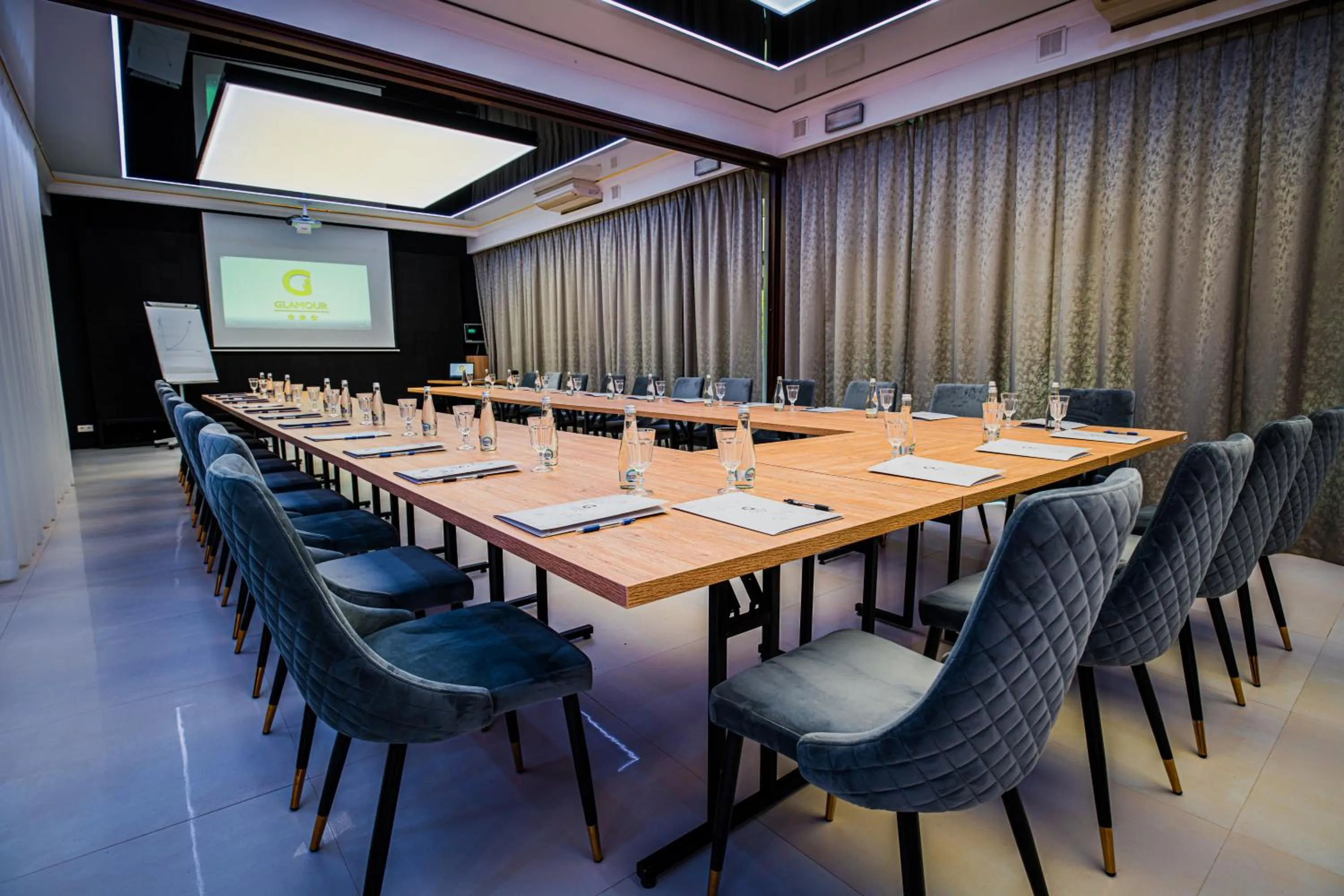 Meeting/conference room in GLAMOUR - Restaurant & SPA