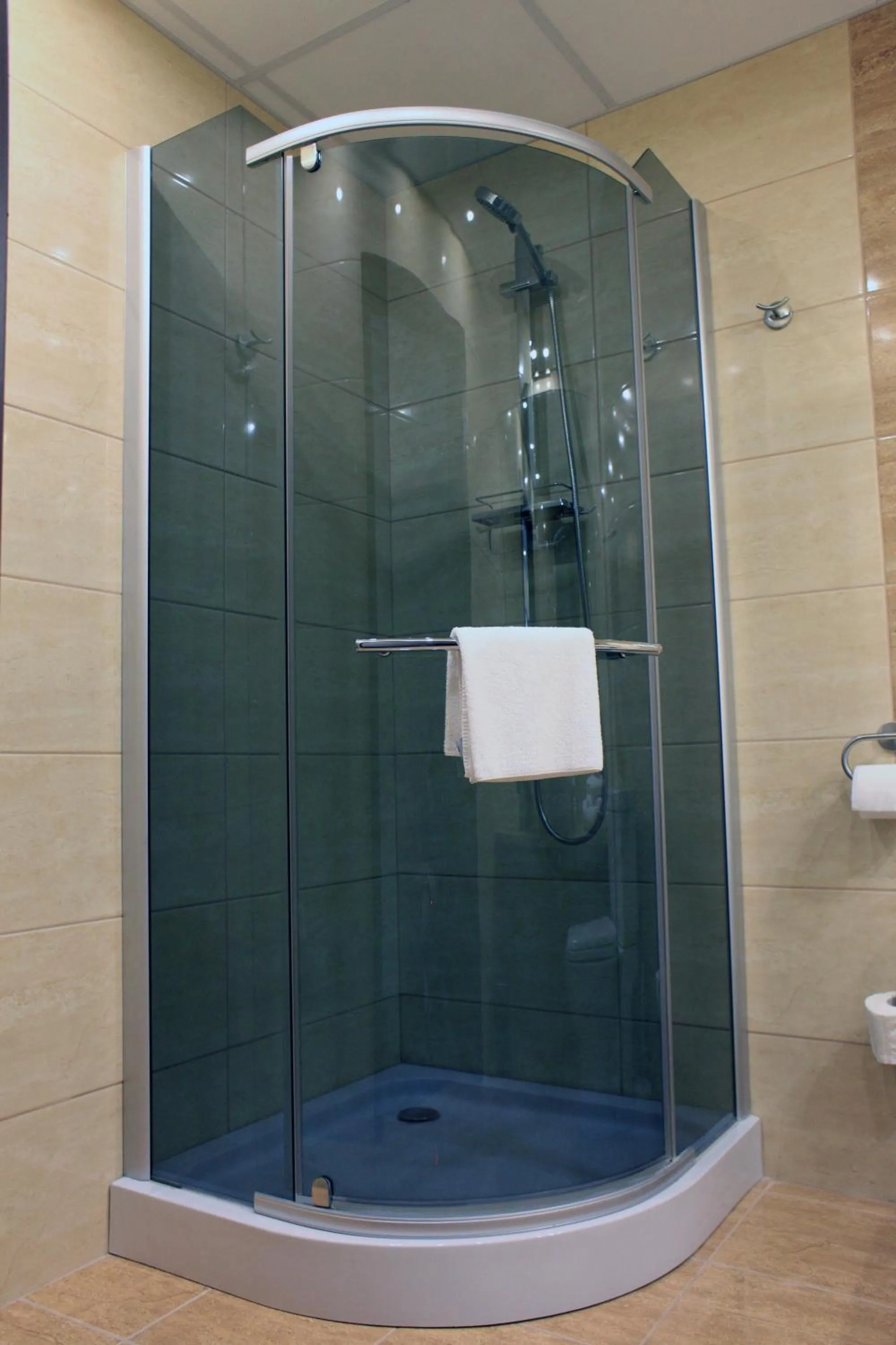 Shower in GLAMOUR - Restaurant & SPA