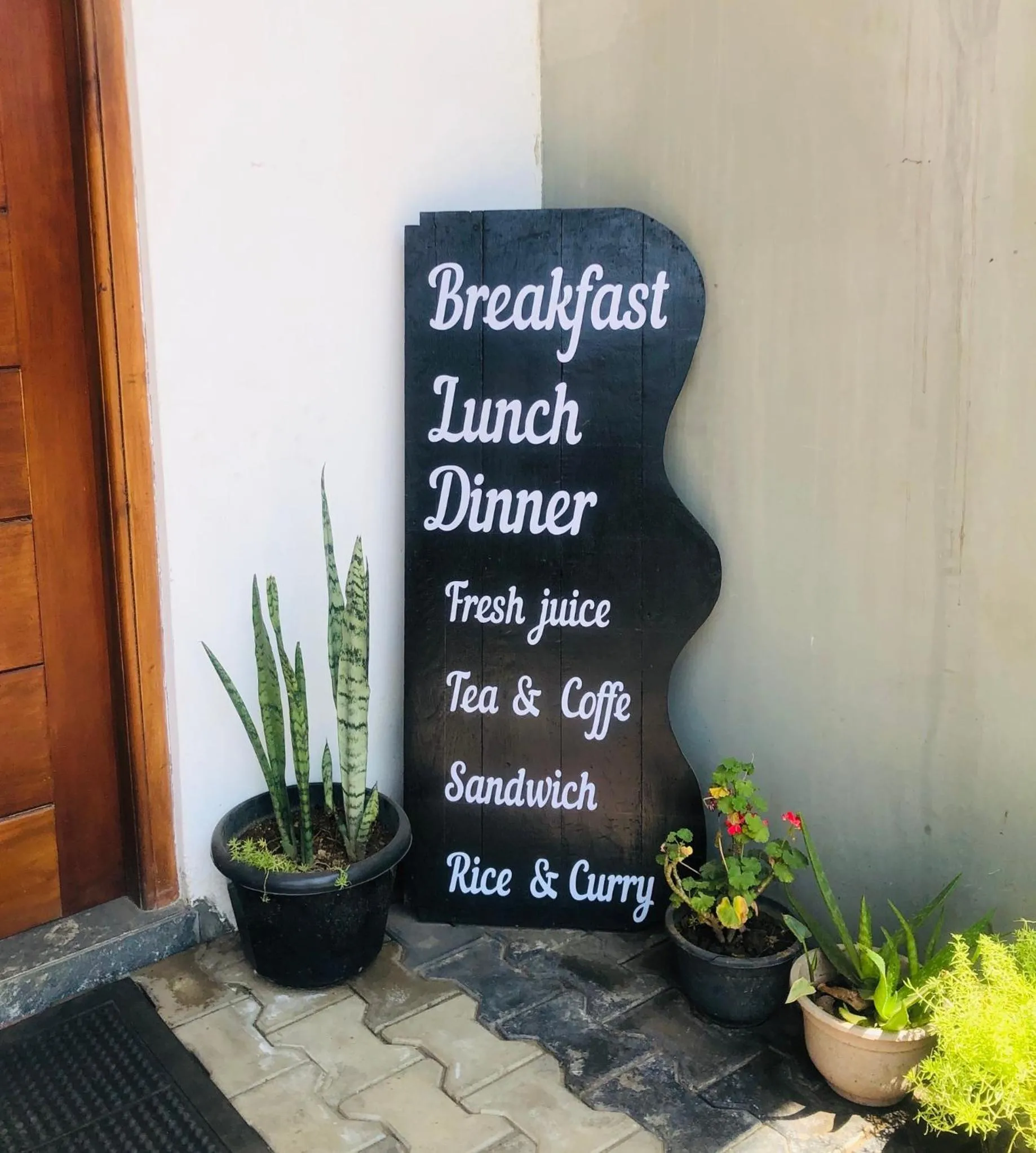 ViNiSH iNN