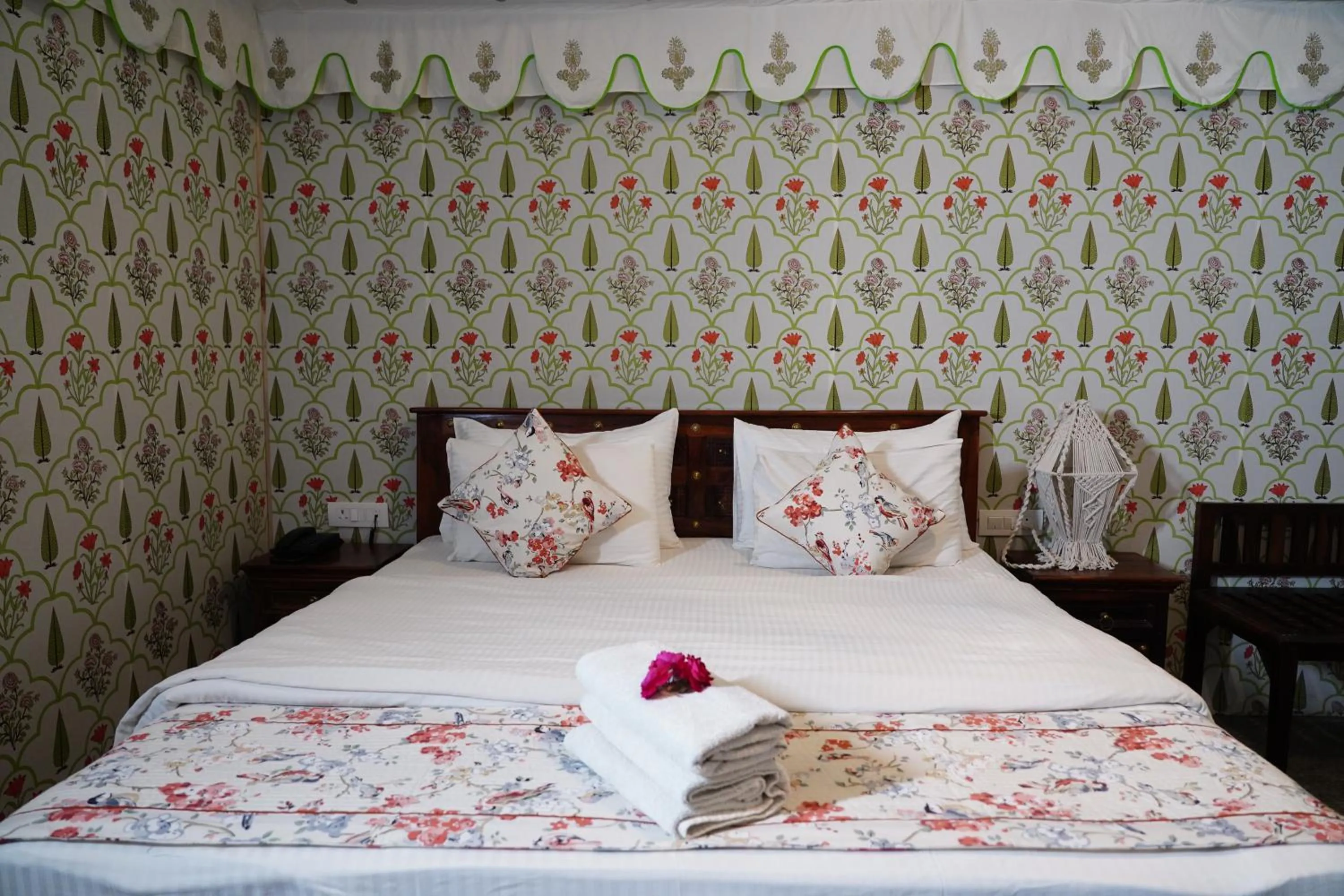Bed in Heli Pushkar