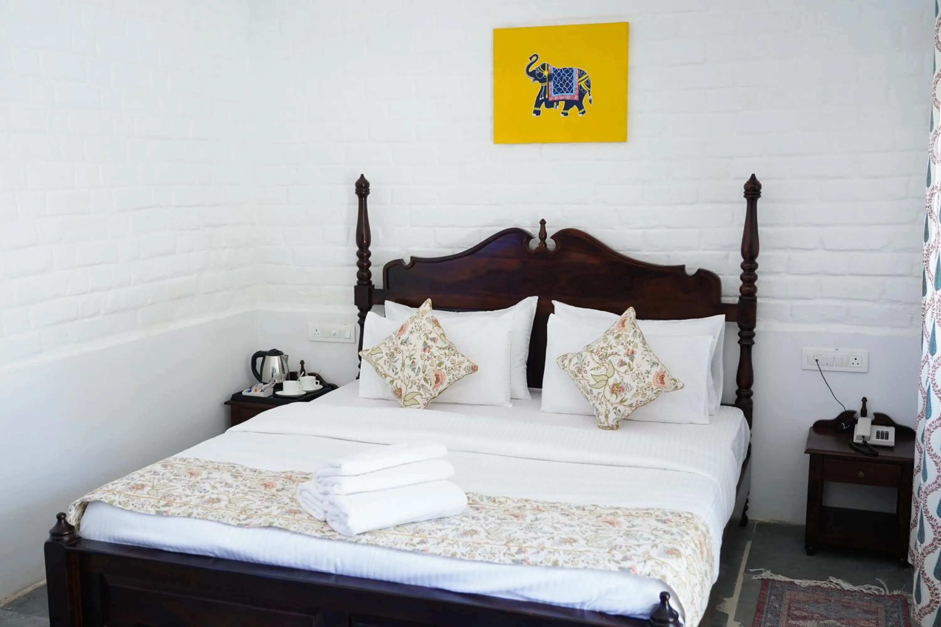 Bed in Heli Pushkar