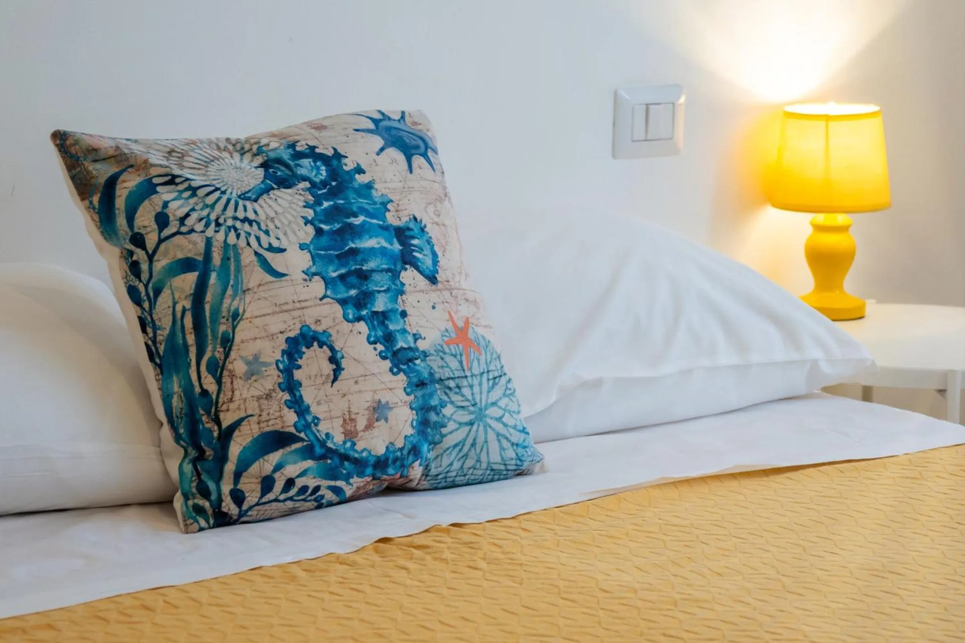 Decorative detail in Hippocampus B&B