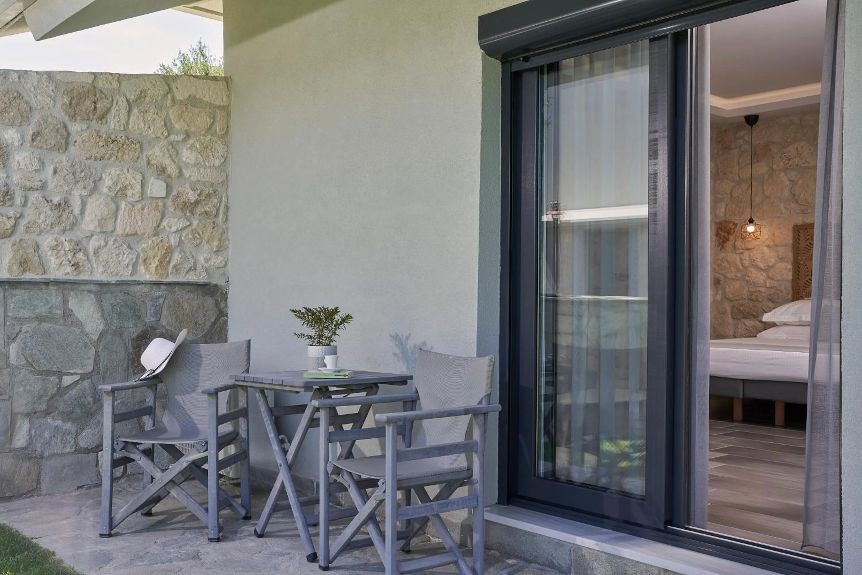 Patio, Bed in Mirabilia Boutique Hotel