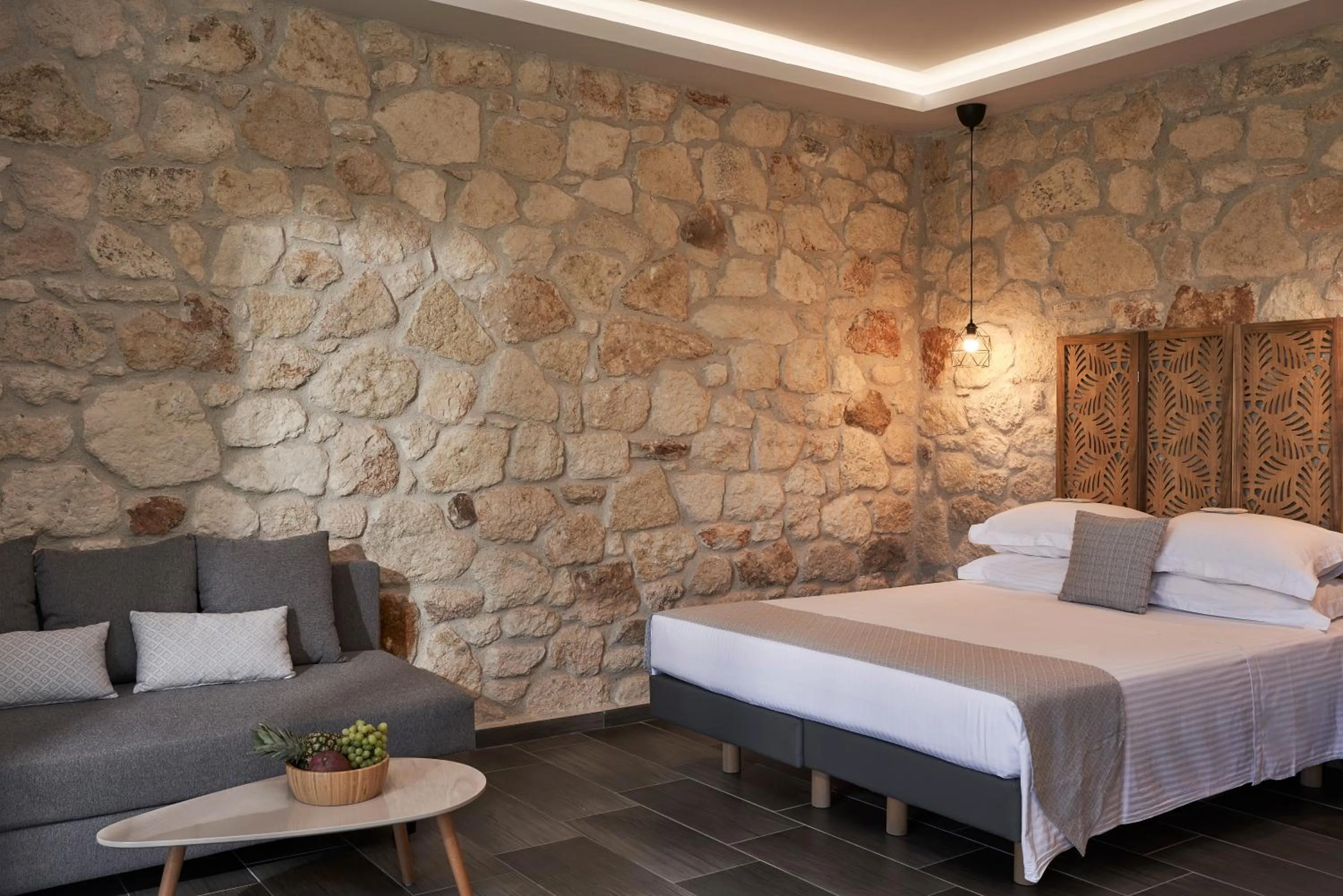 Bedroom, Bed in Mirabilia Boutique Hotel