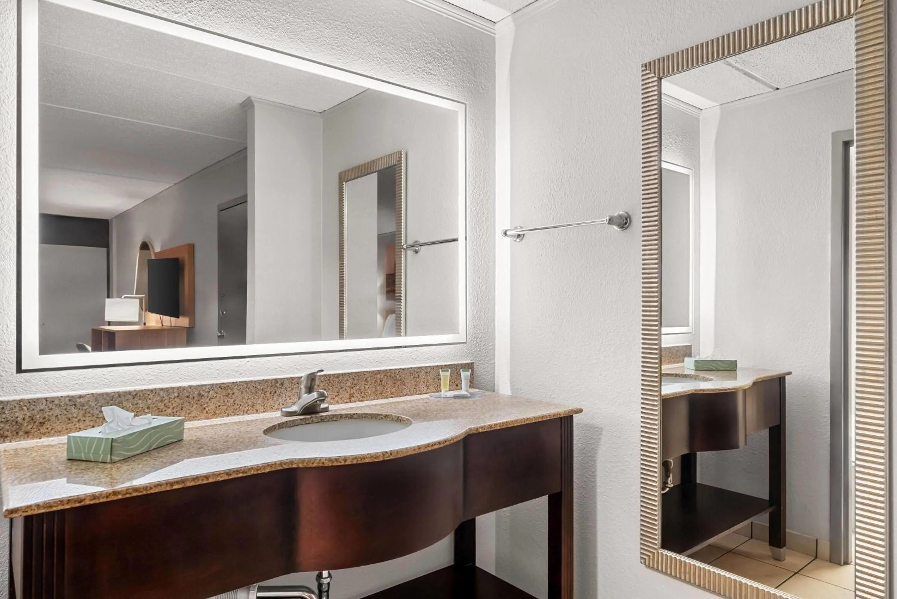 Bathroom in Days Inn by Wyndham Statesboro