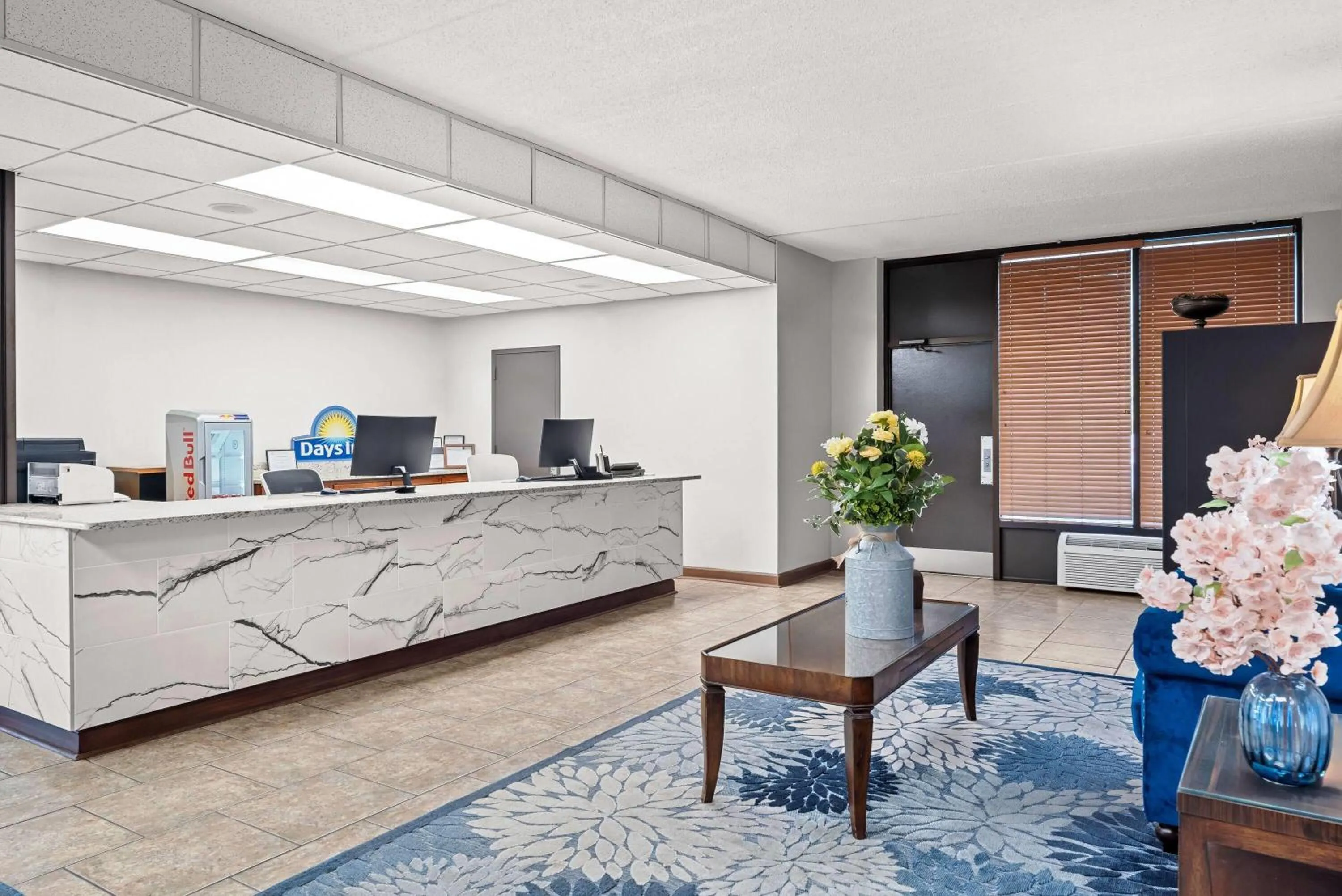 Lobby or reception in Days Inn by Wyndham Statesboro
