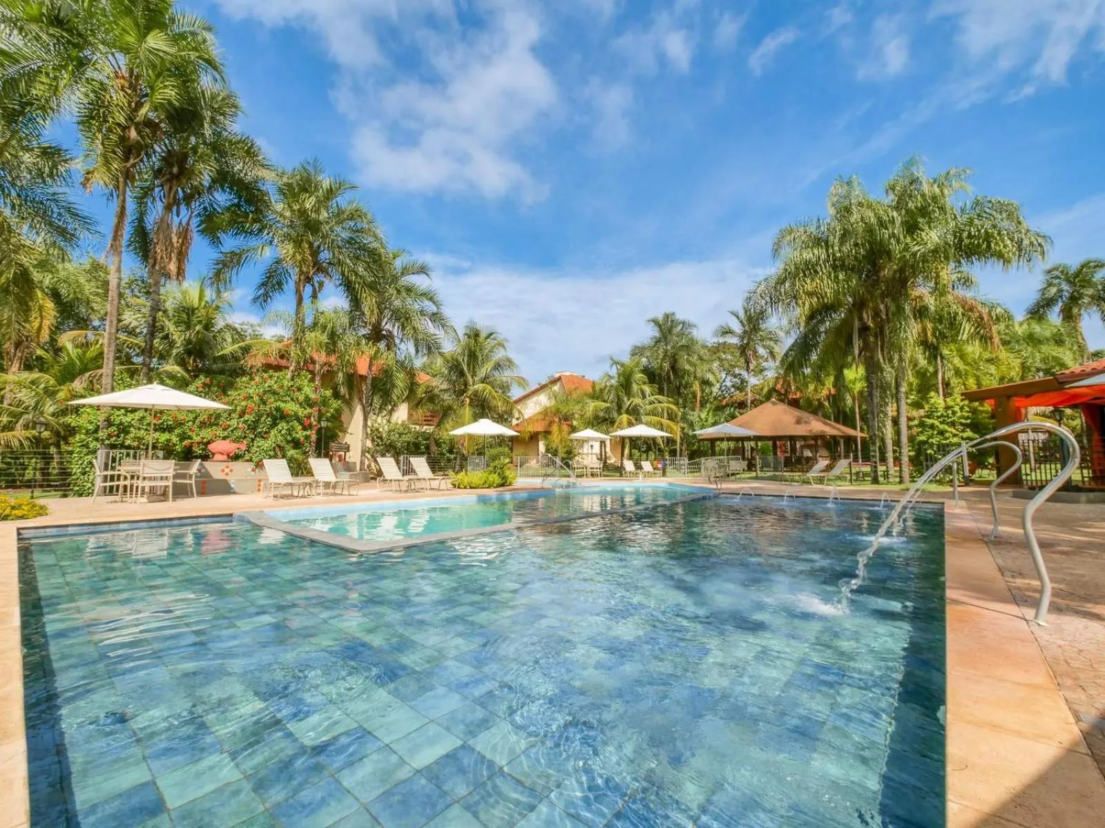 Swimming pool in Hotel Pousada Águas de Bonito