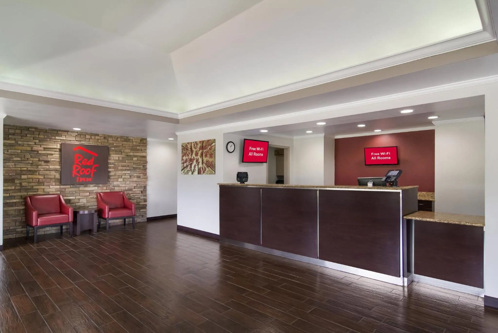 Lobby or reception in Red Roof Inn & Suites Brunswick I-95