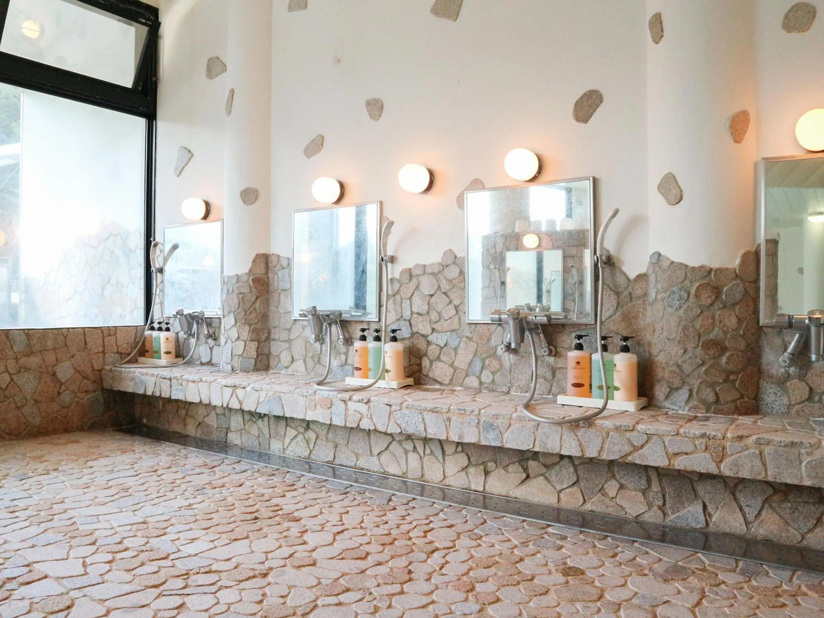 Public Bath in momijigawa onsen