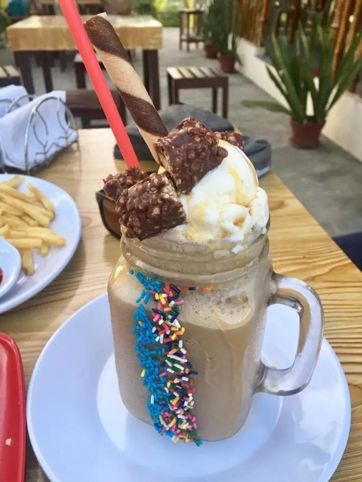 Restaurant/places to eat in Villa Peralta Inn