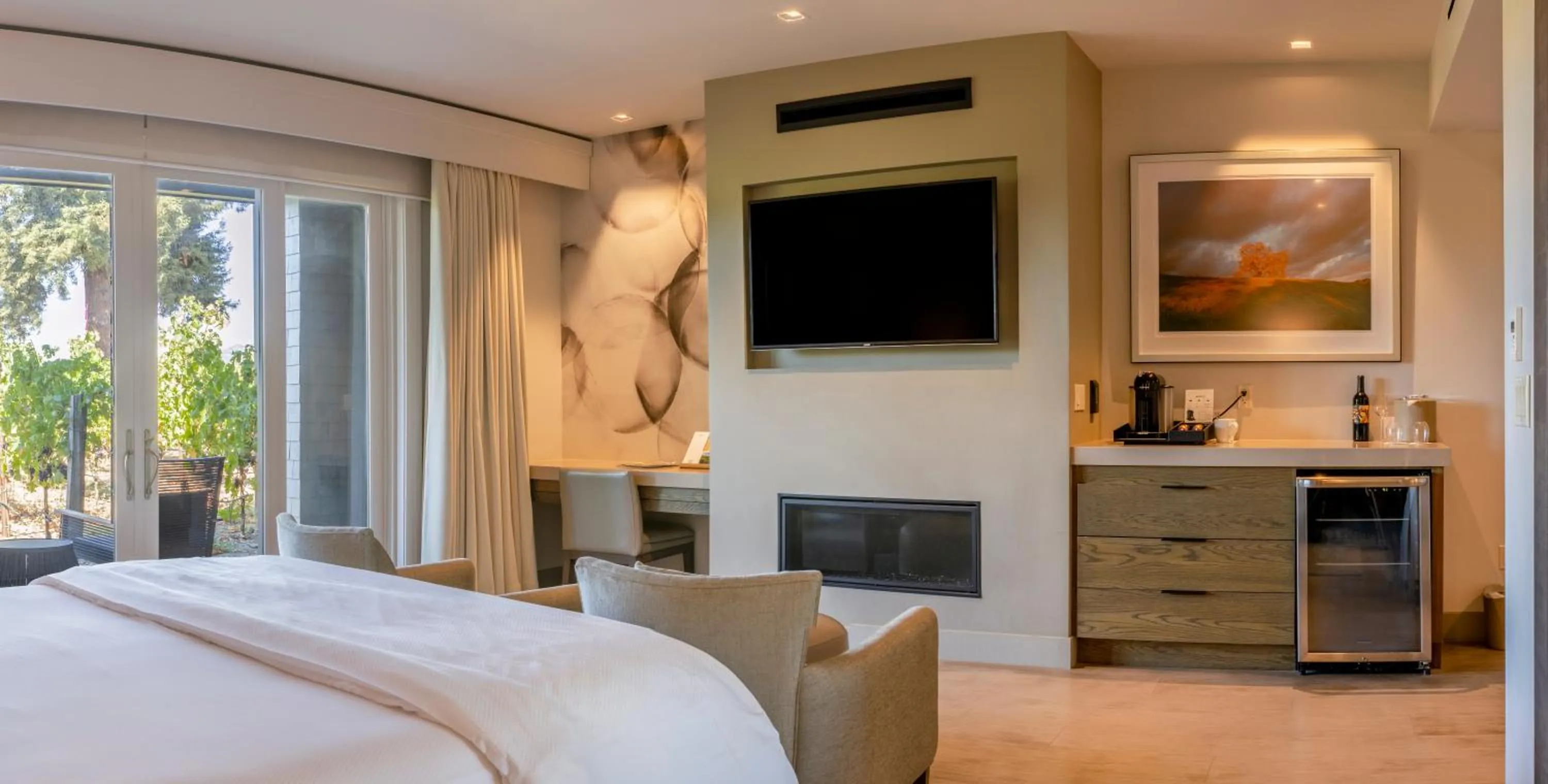 fireplace, Bed in SENZA Hotel