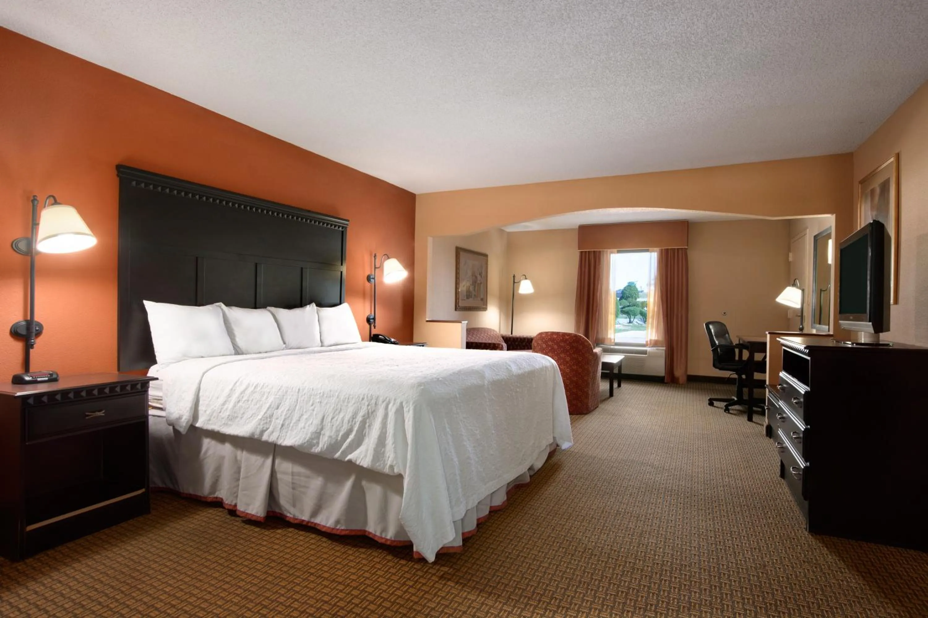 Photo of the whole room, Bed in Days Inn by Wyndham Longview South