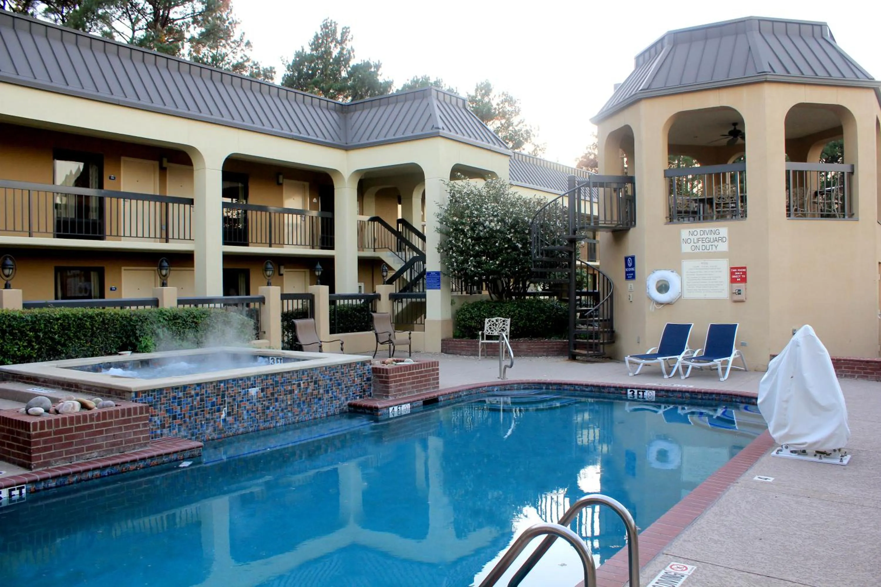 Pool view in Days Inn by Wyndham Longview South