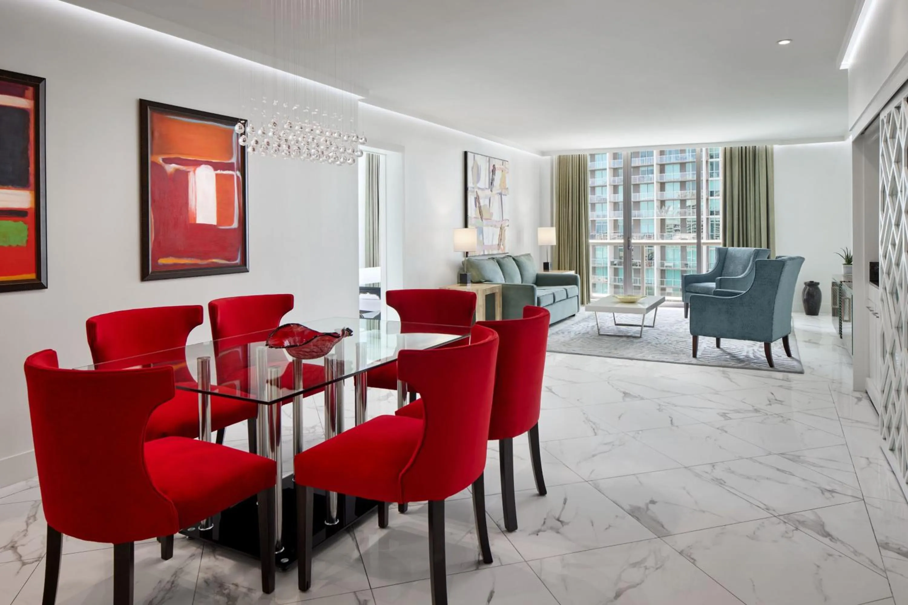 Living room in W Miami