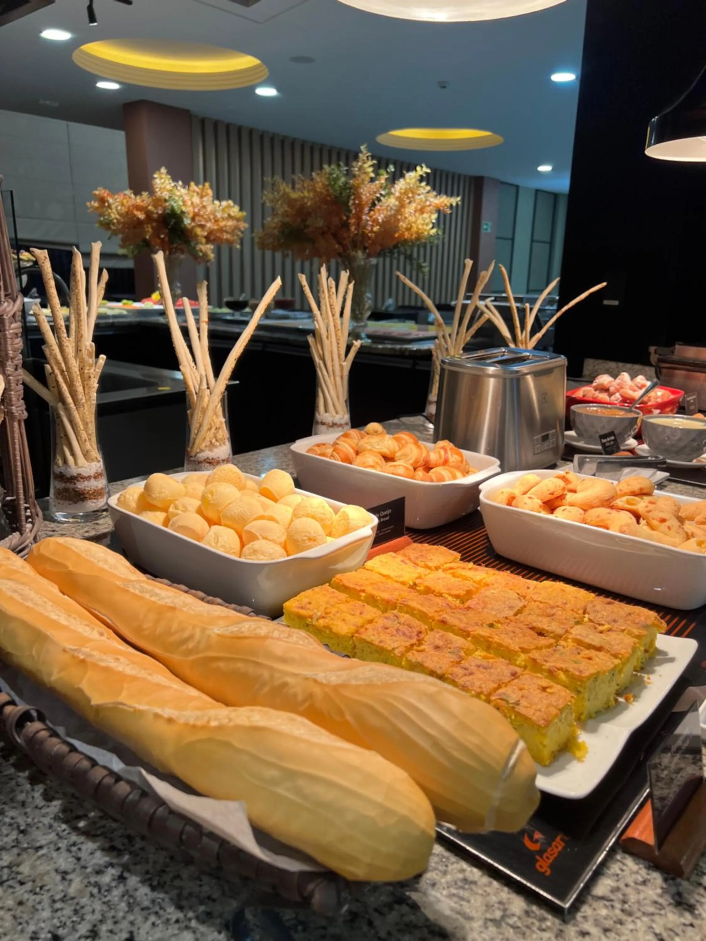 Breakfast in Wyndham Golden Foz Suítes