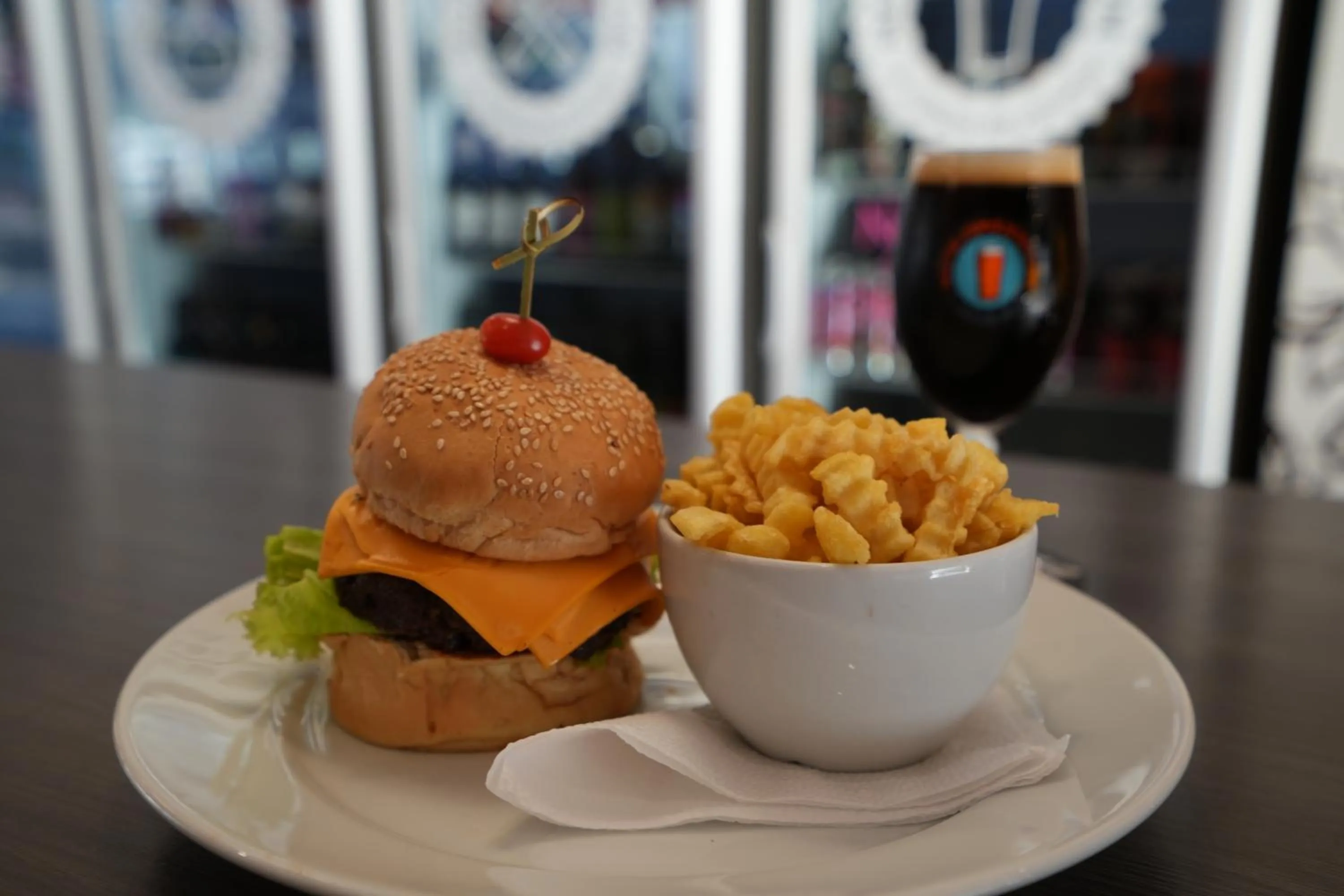 Food and drinks in Wyndham Golden Foz Suítes