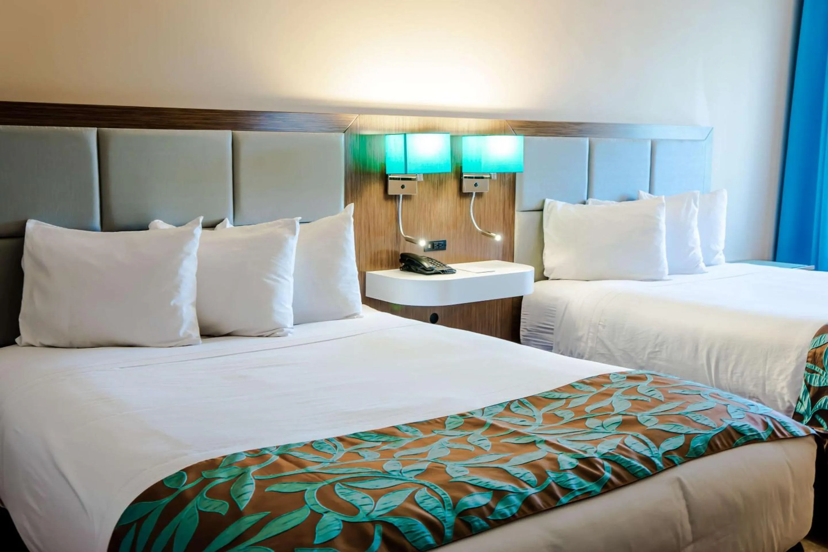 Bedroom in Hotel Tucson City Center, an Ascend Hotel Collection Member