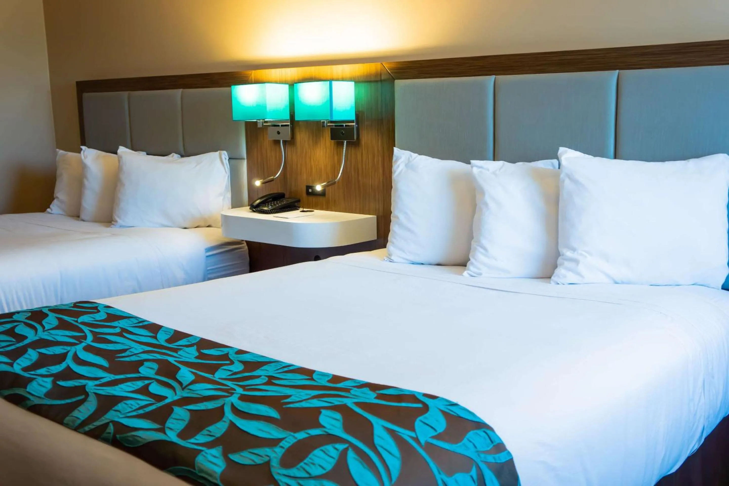 Bedroom in Hotel Tucson City Center, an Ascend Hotel Collection Member