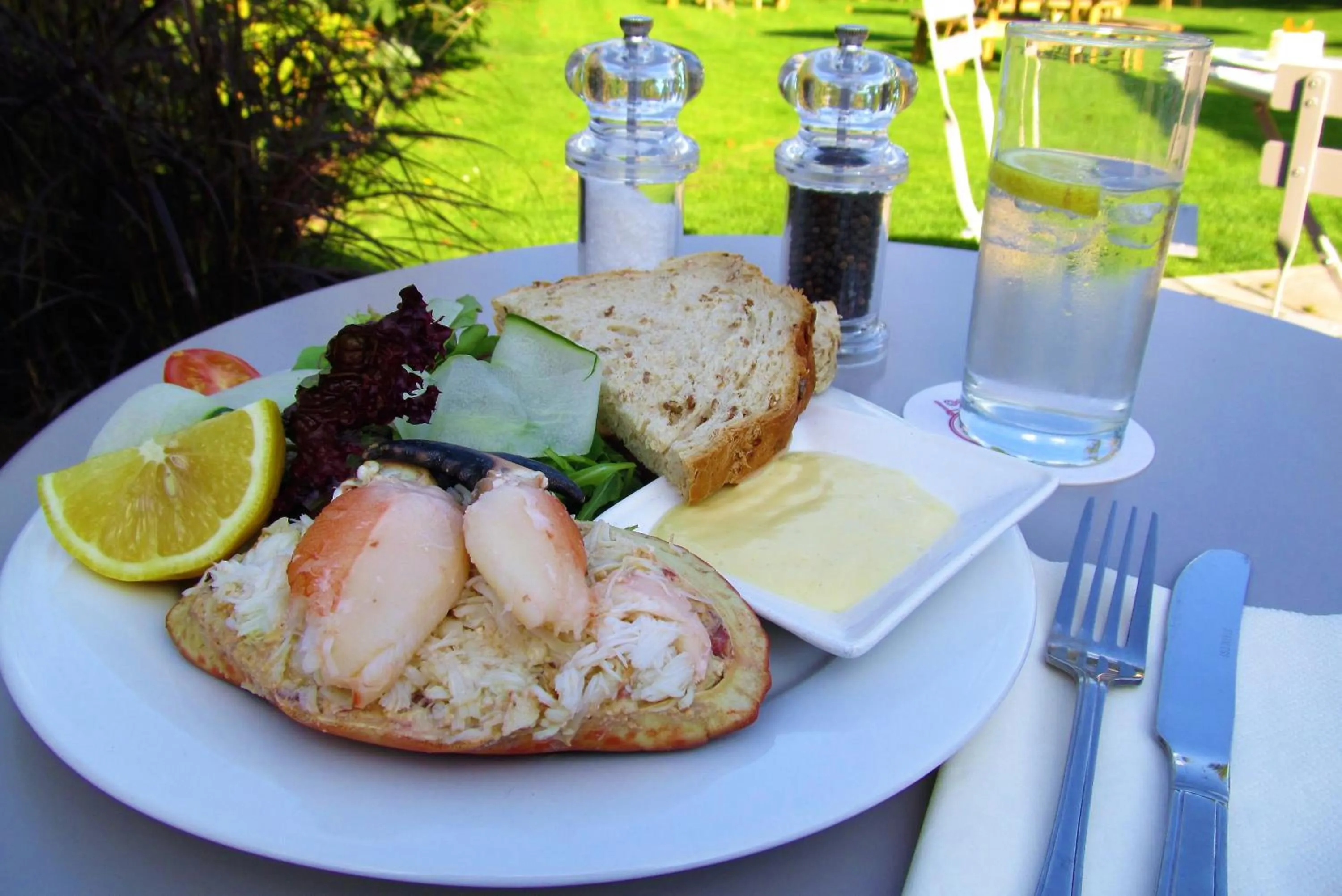 Food close-up in The Three Horseshoes