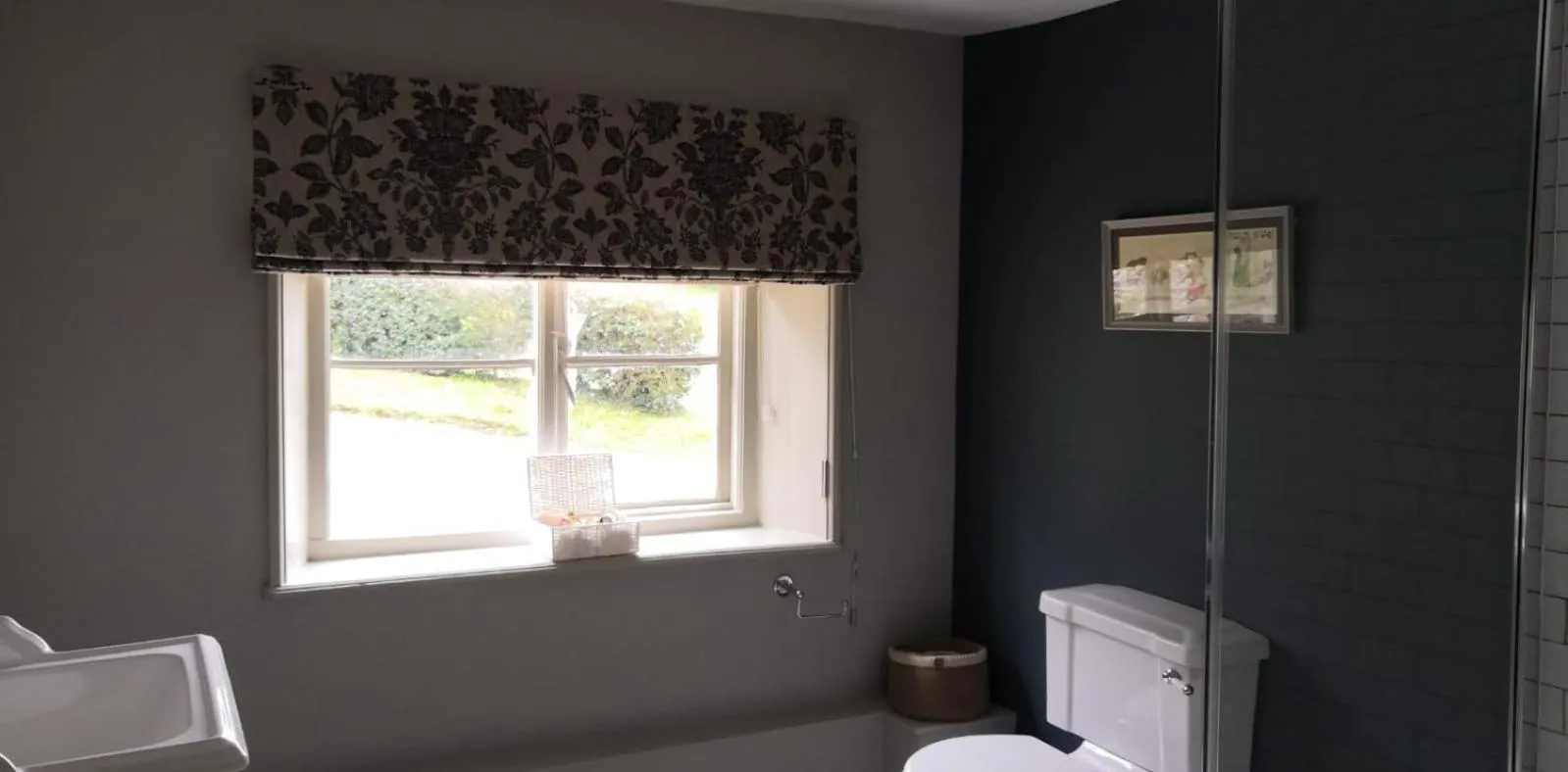 Toilet in The Three Horseshoes