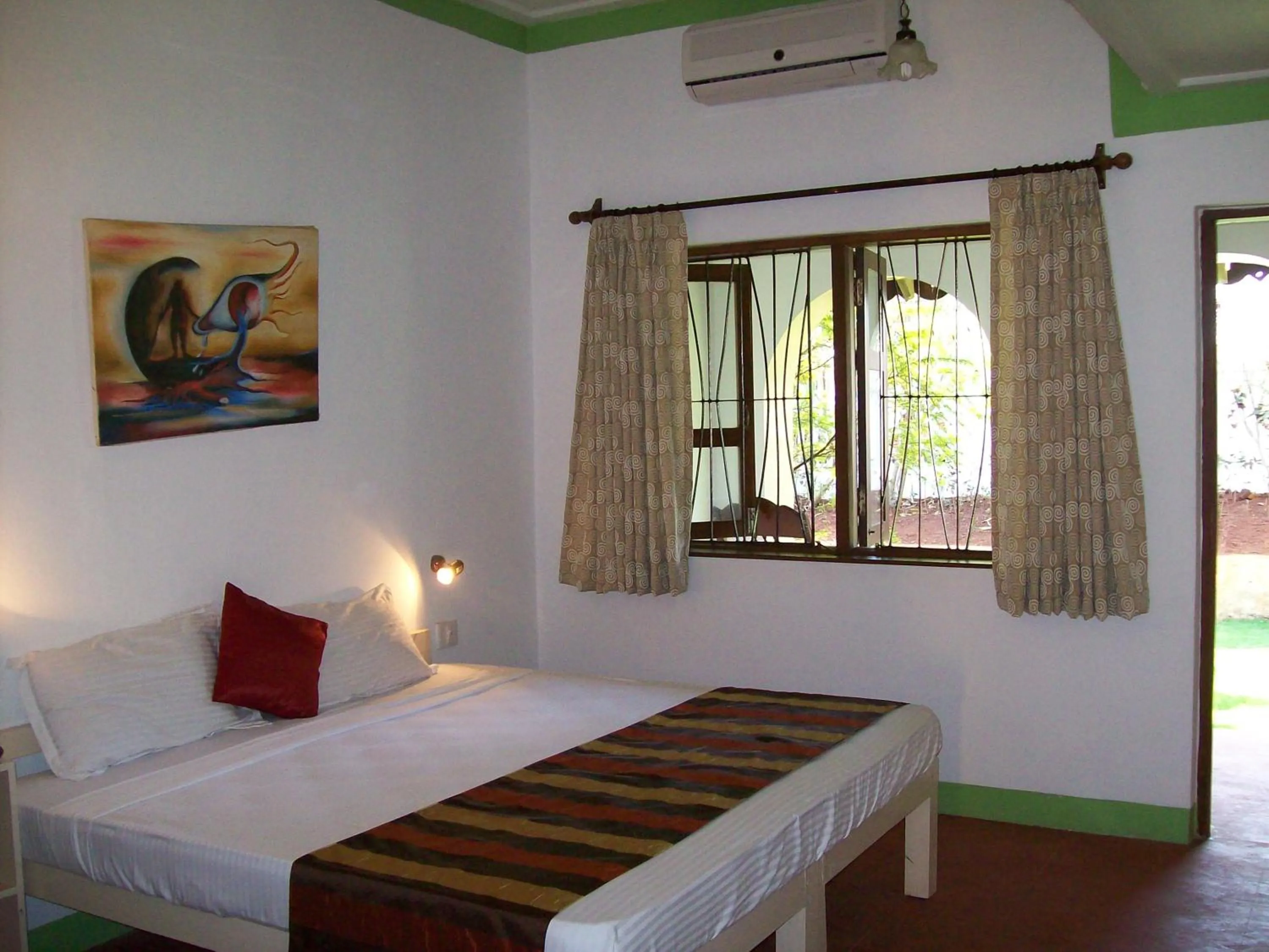 Photo of the whole room in Baia Do Sol - Beach boutique