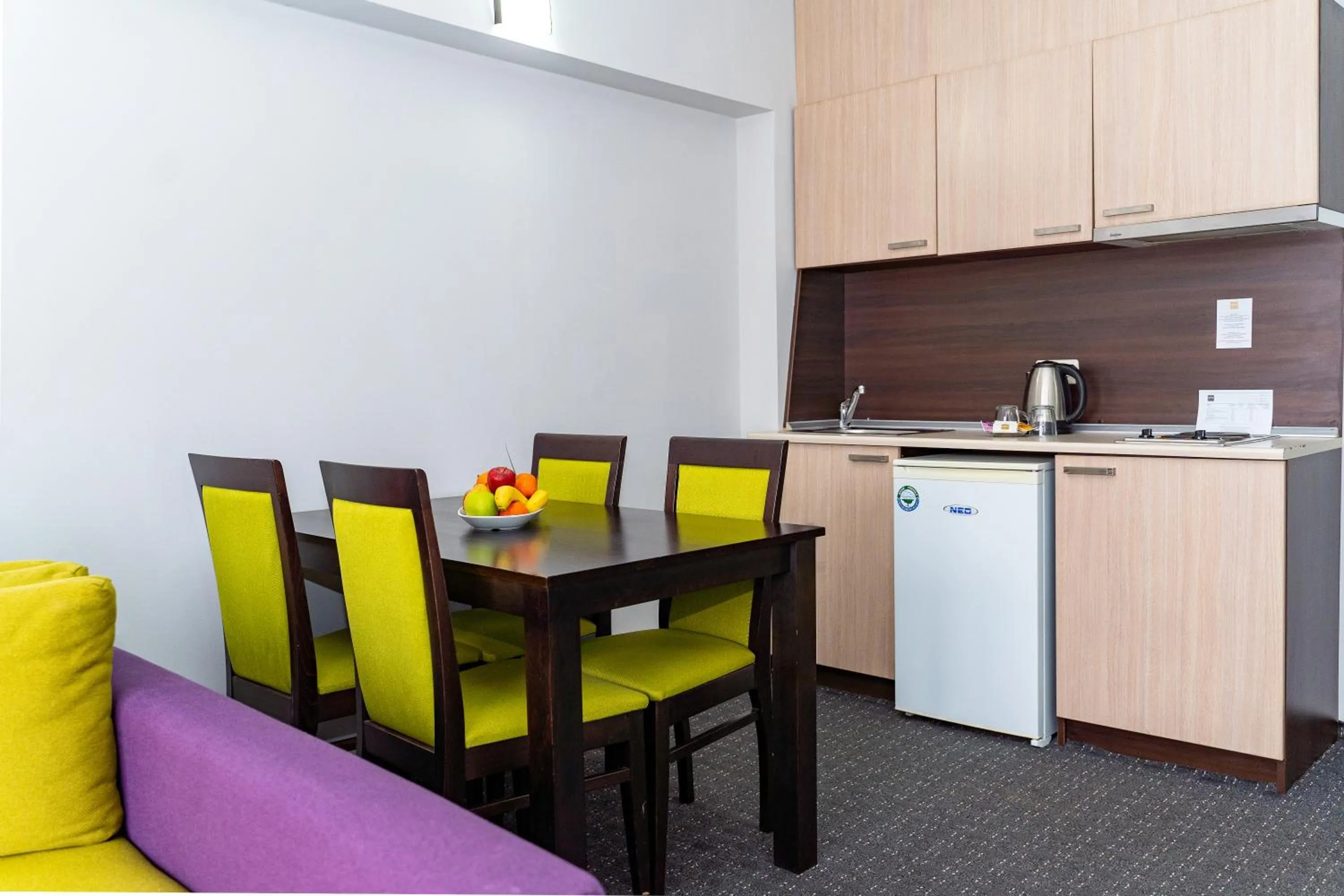 Seating area in MPM Hotel Guinness