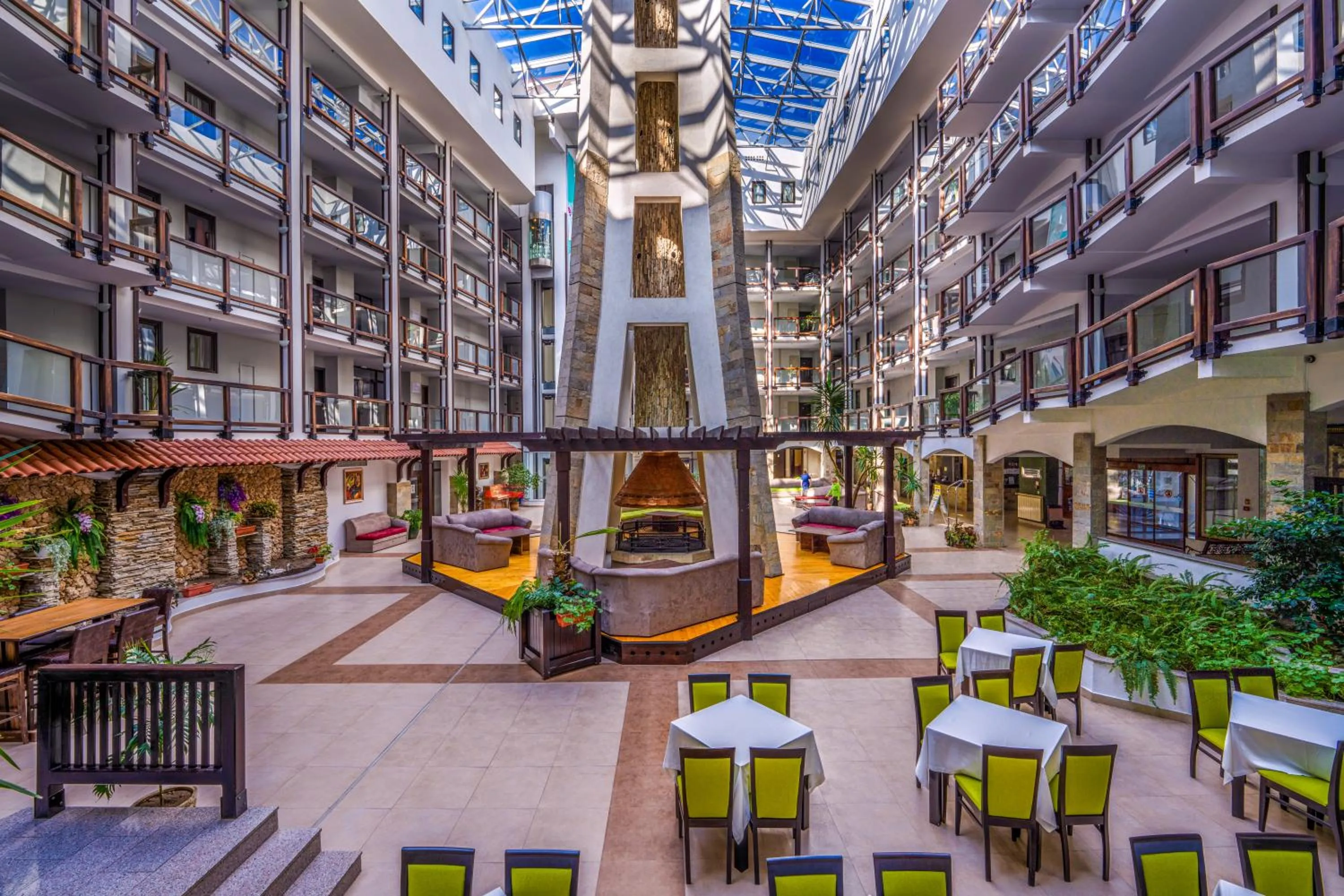 Lobby or reception in MPM Hotel Guinness