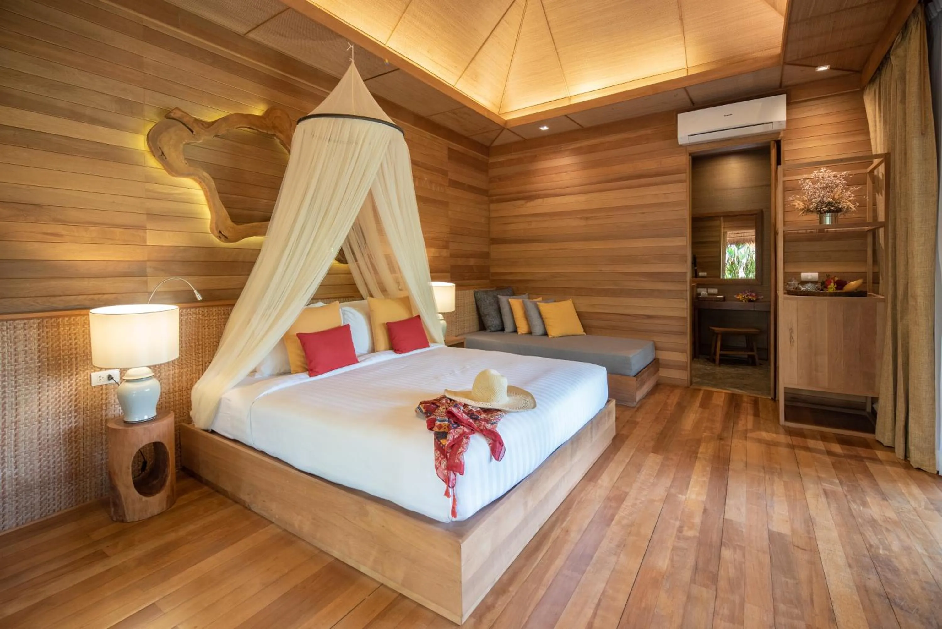 Bedroom, Bed in Pai Village Boutique Resort