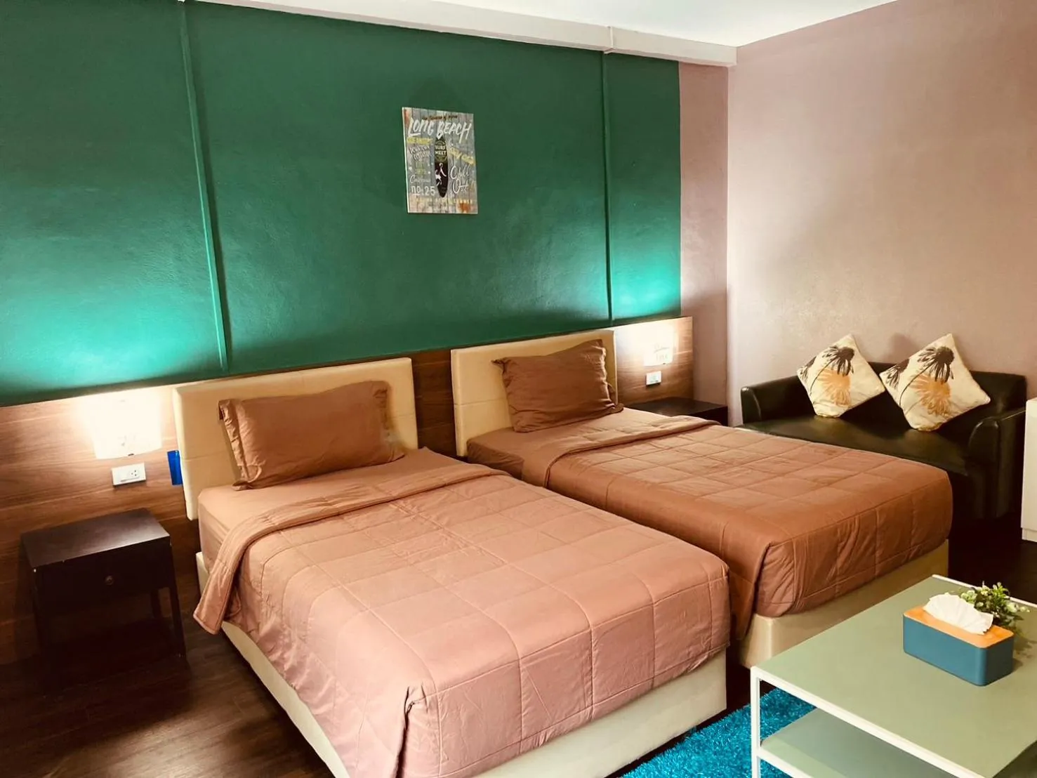 Bed in Bella Vista Beach Resort Koh Lipe