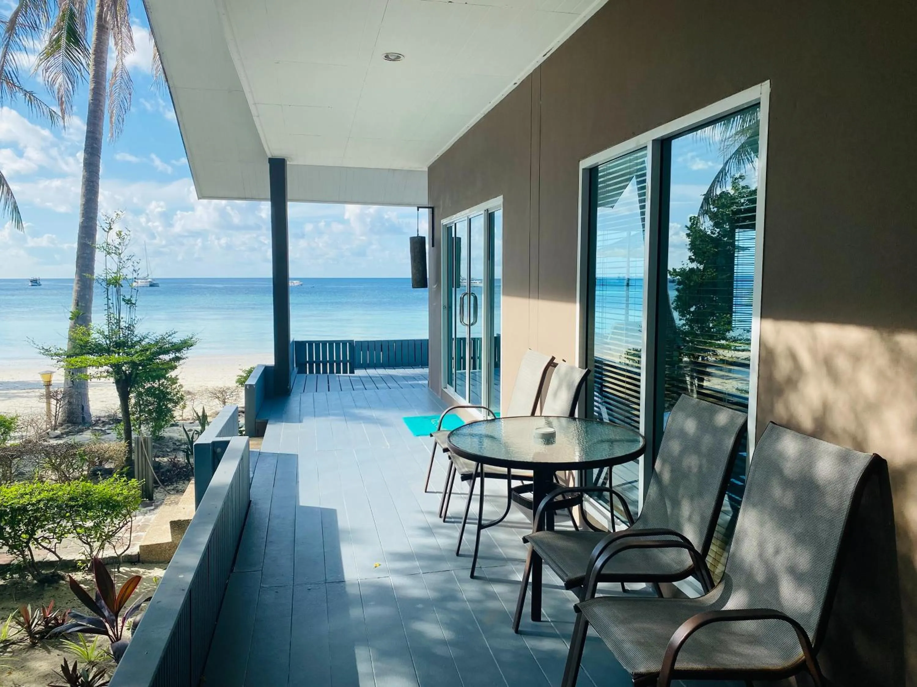 Balcony/Terrace in Bella Vista Beach Resort Koh Lipe