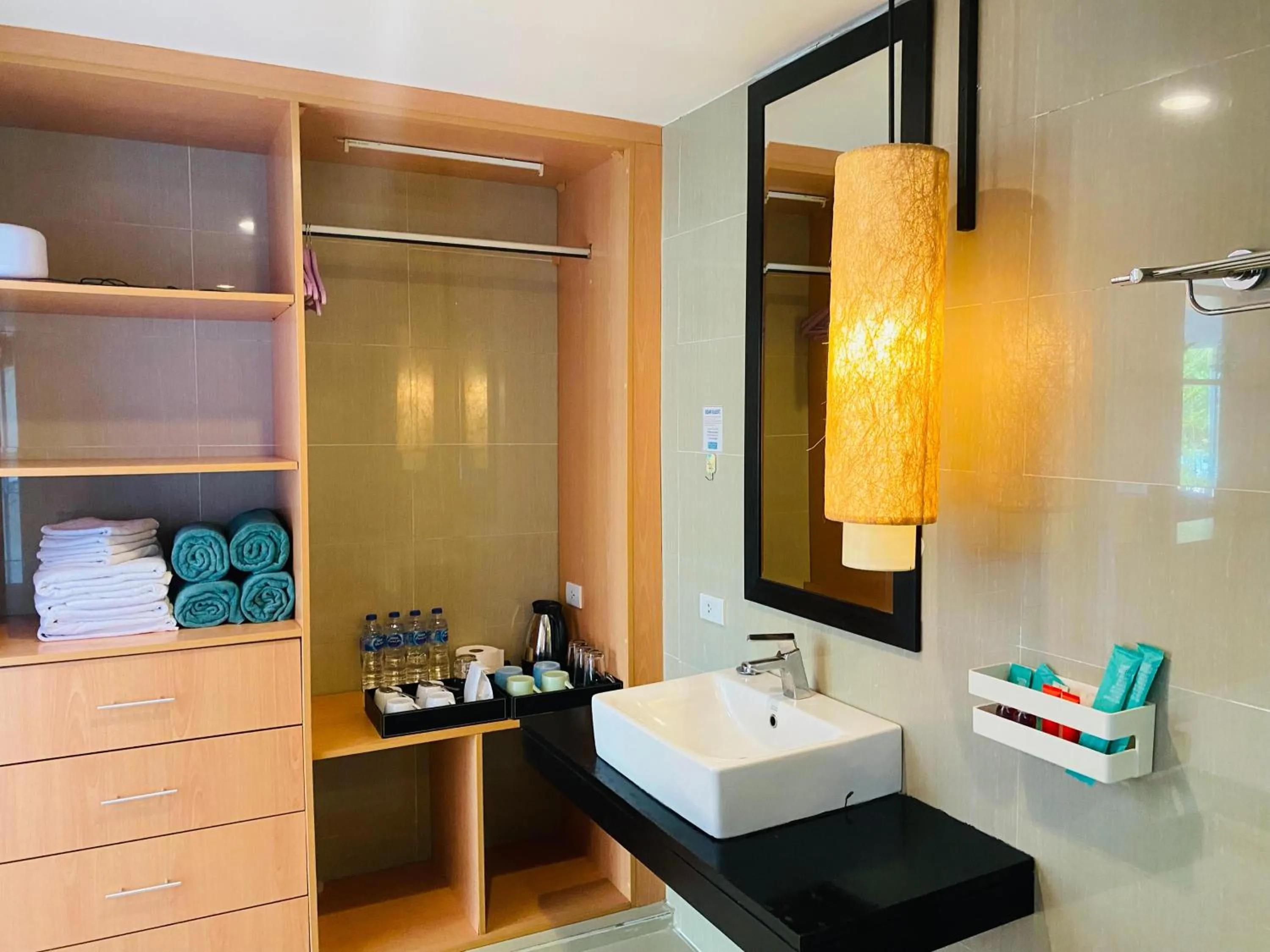 Coffee/tea facilities in Bella Vista Beach Resort Koh Lipe