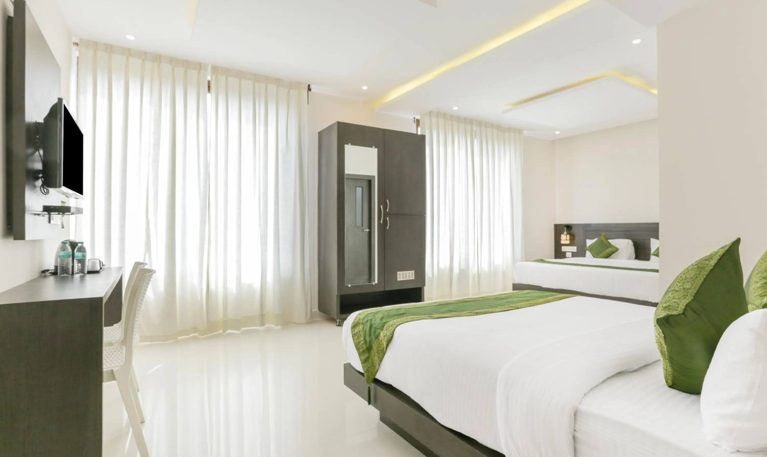 Bedroom, Bed in Treebo Sunrise IG Road