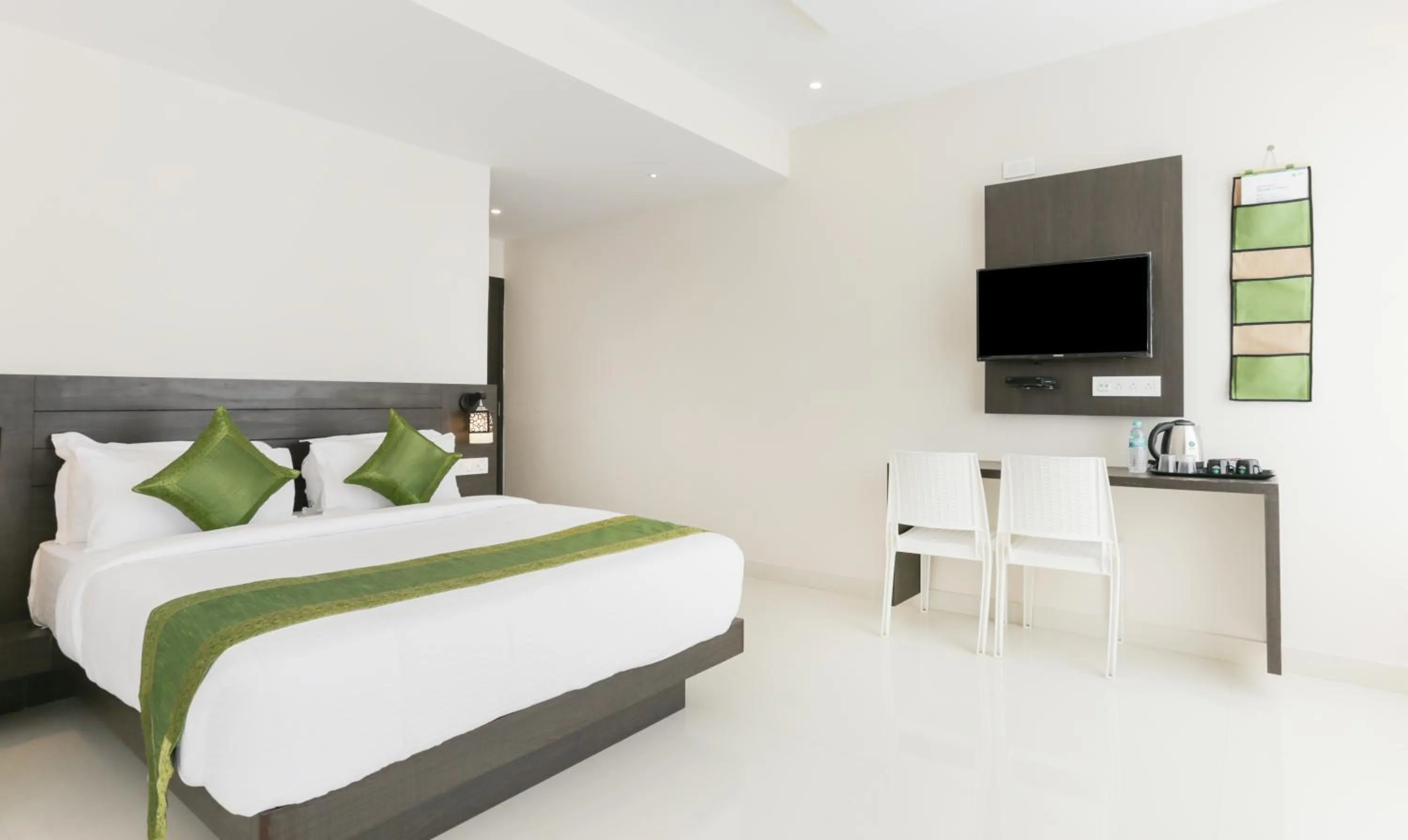 Bedroom, Bed in Treebo Sunrise IG Road