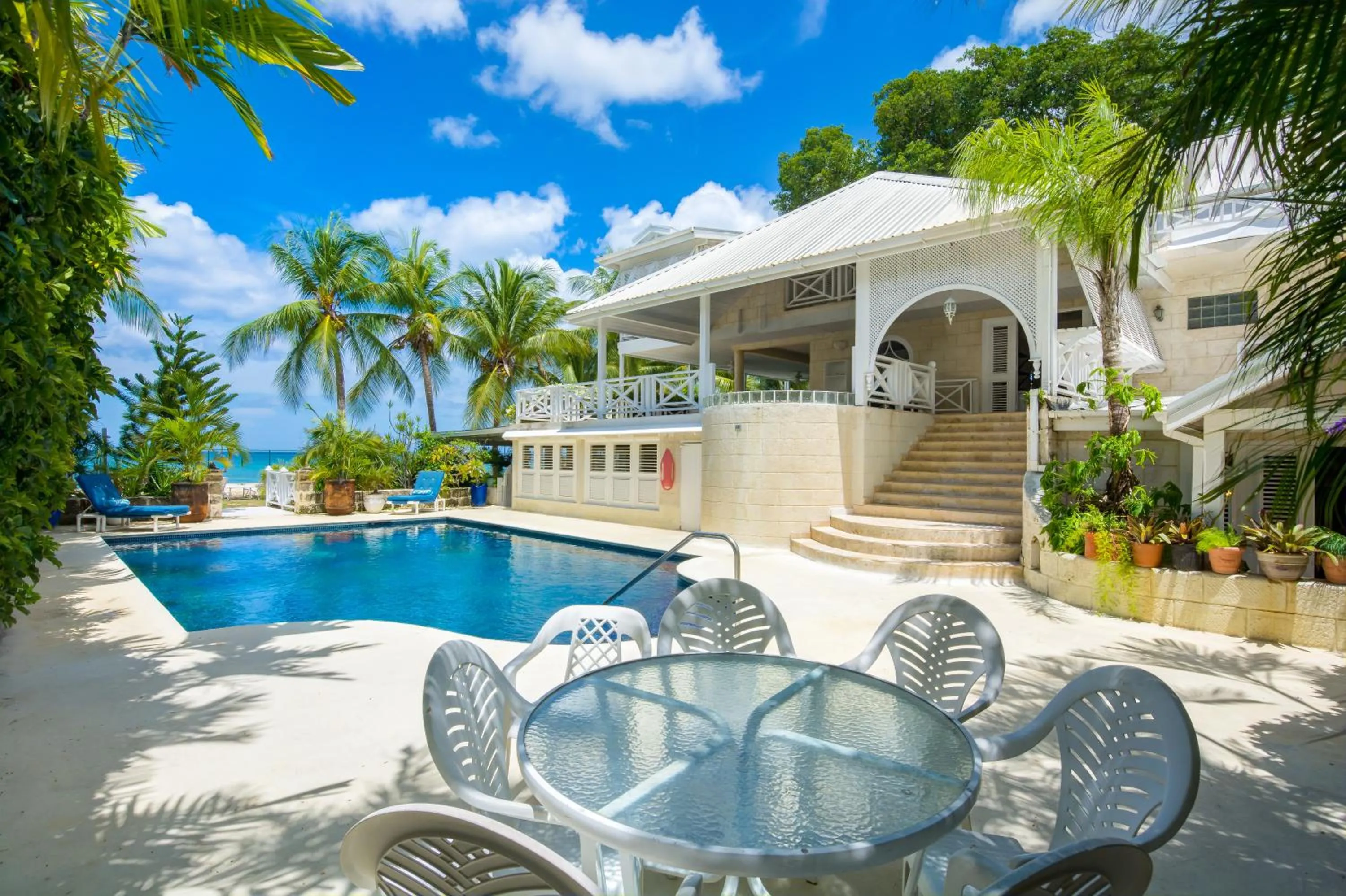 Tantalus Villa