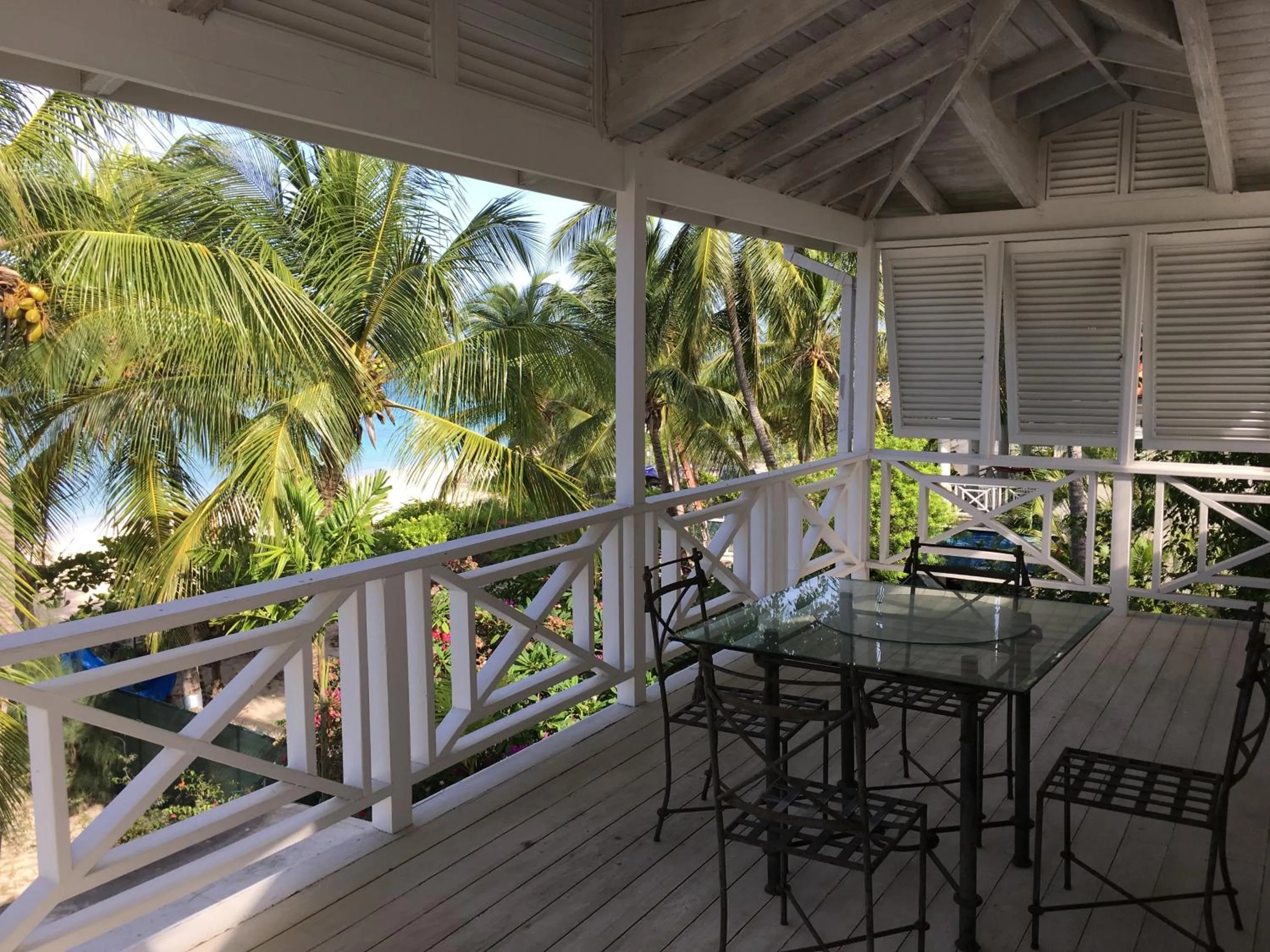 Balcony/Terrace in Tantalus Villa