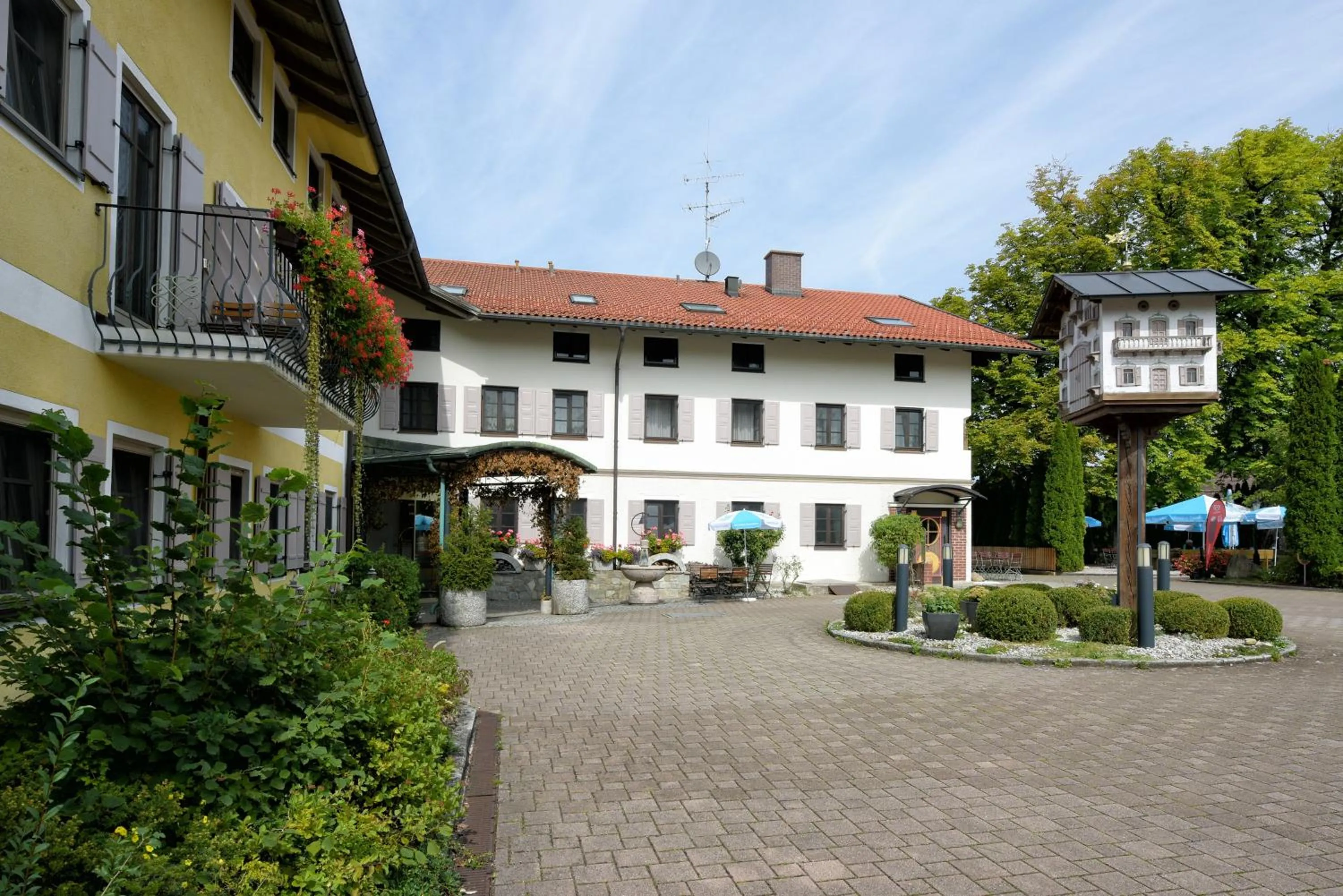 Property building in Hotel Neuwirt