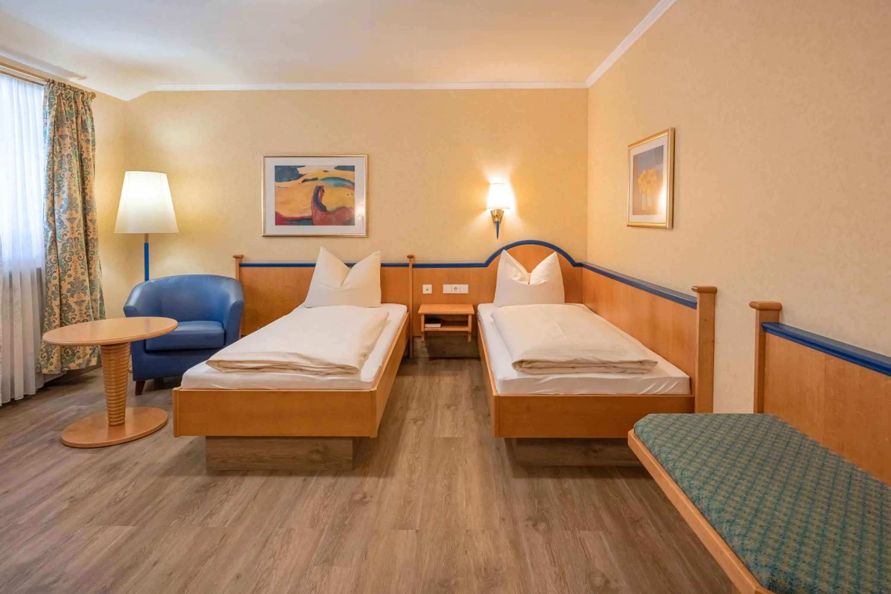 Bed in Hotel Neuwirt