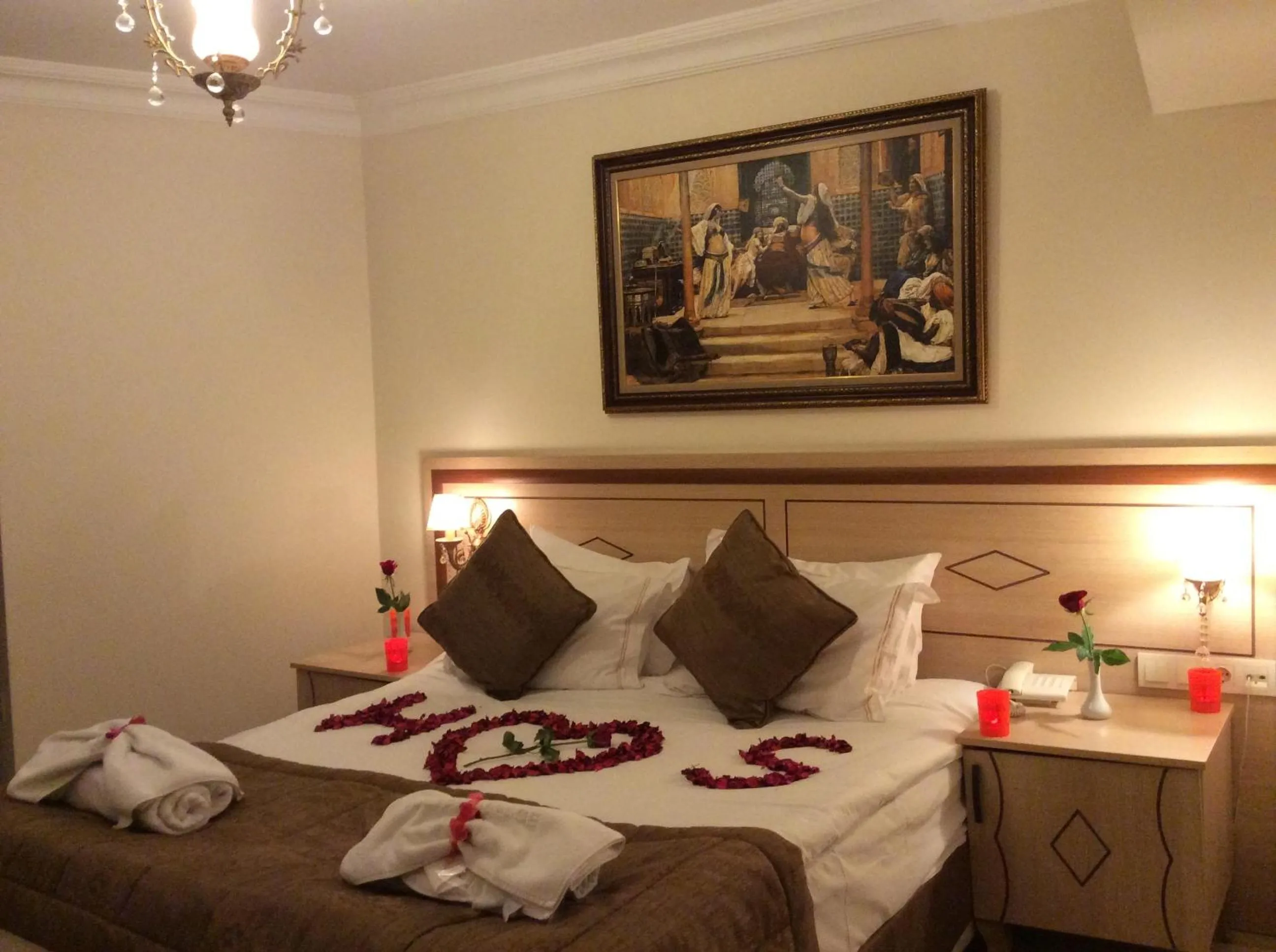 Bed in Sultan Palace Hotel