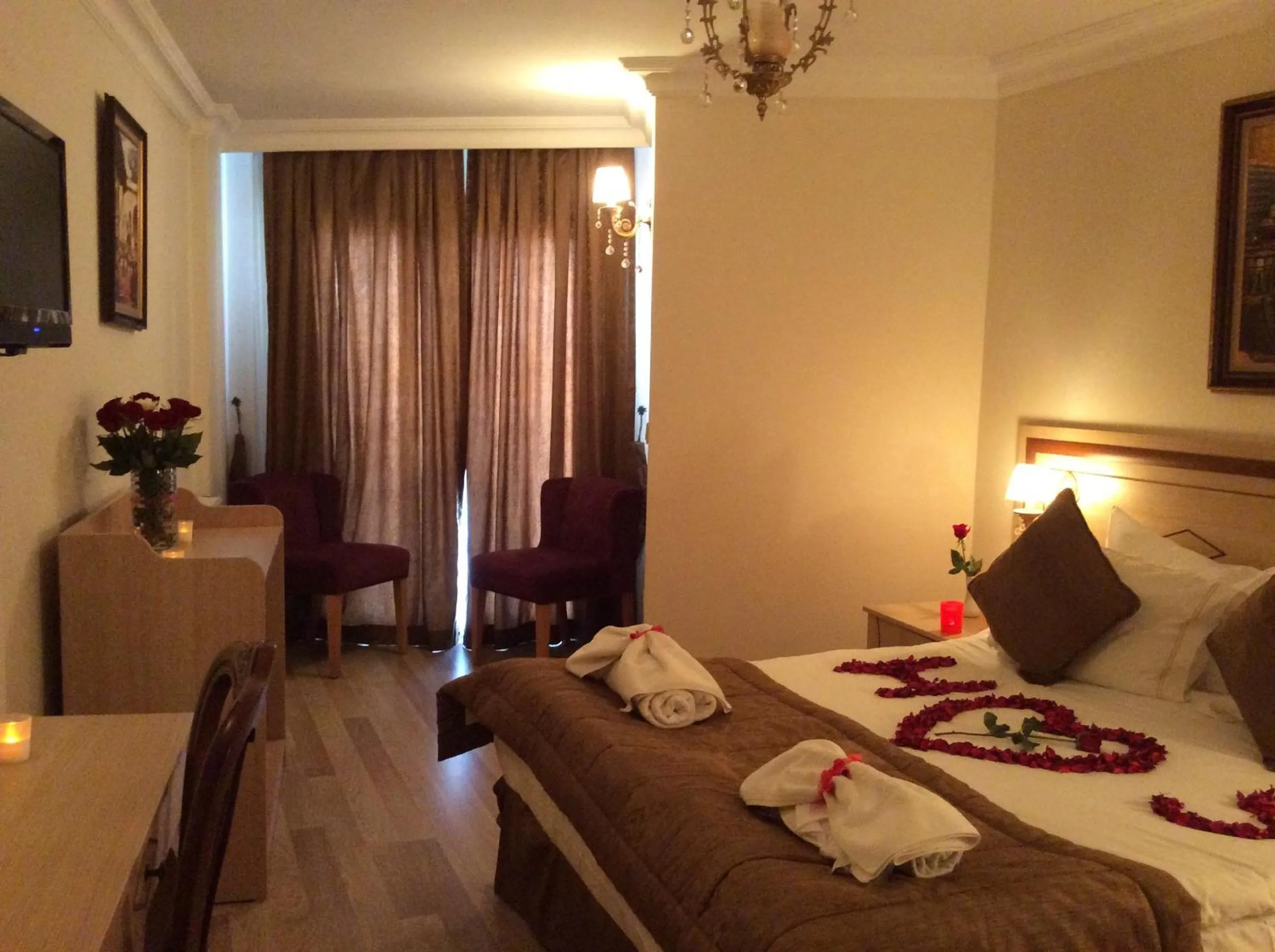 Bed in Sultan Palace Hotel