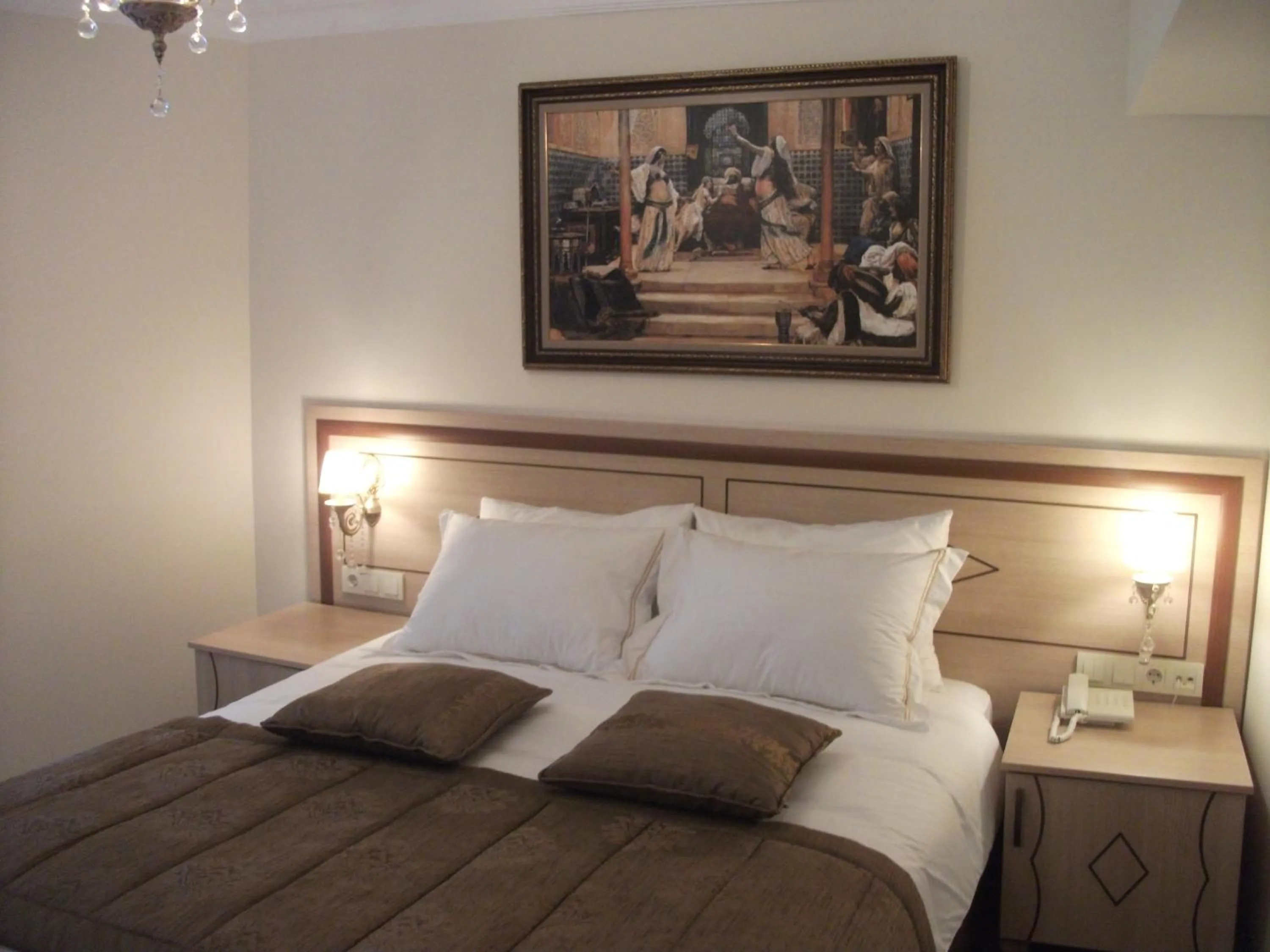 Bed in Sultan Palace Hotel