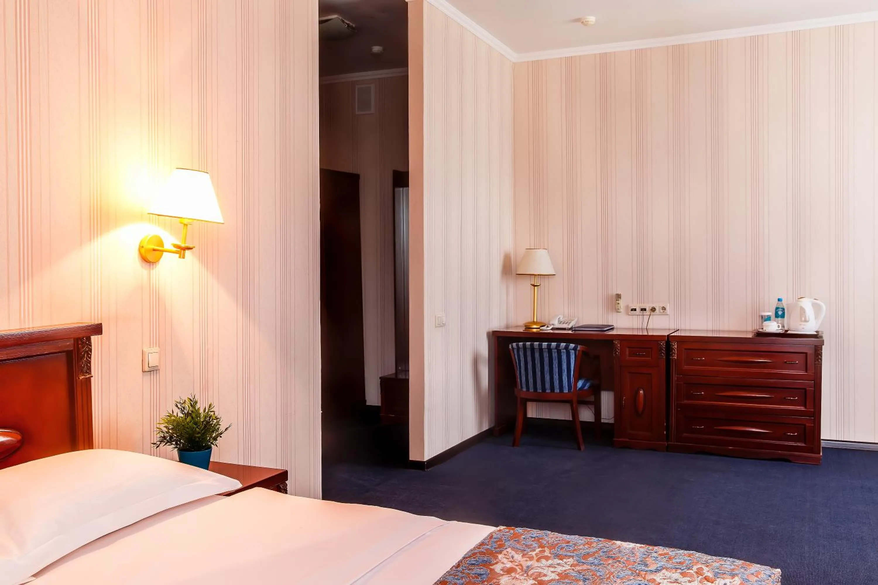 Photo of the whole room, Bed in Tengri Hotel