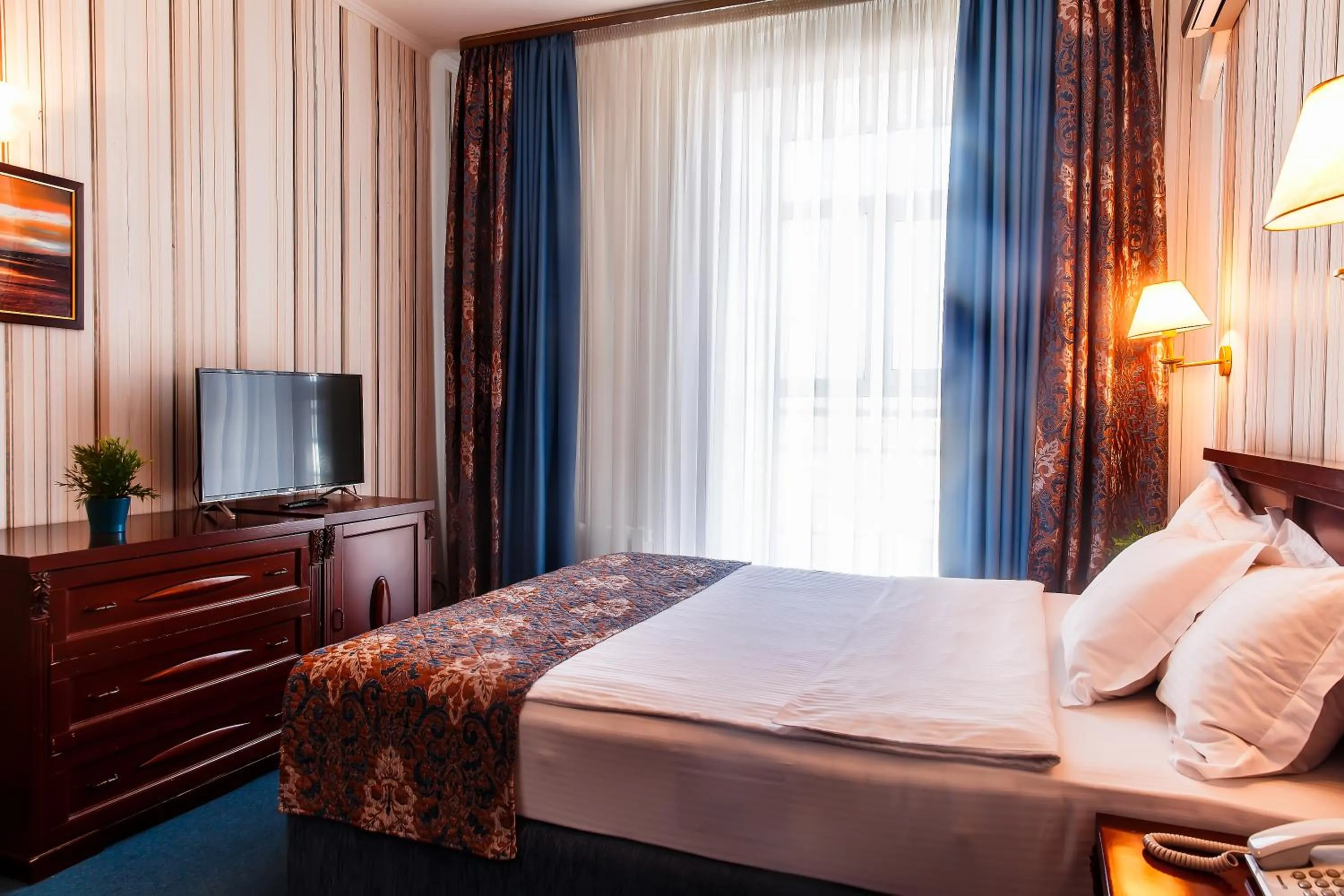 Photo of the whole room, Bed in Tengri Hotel