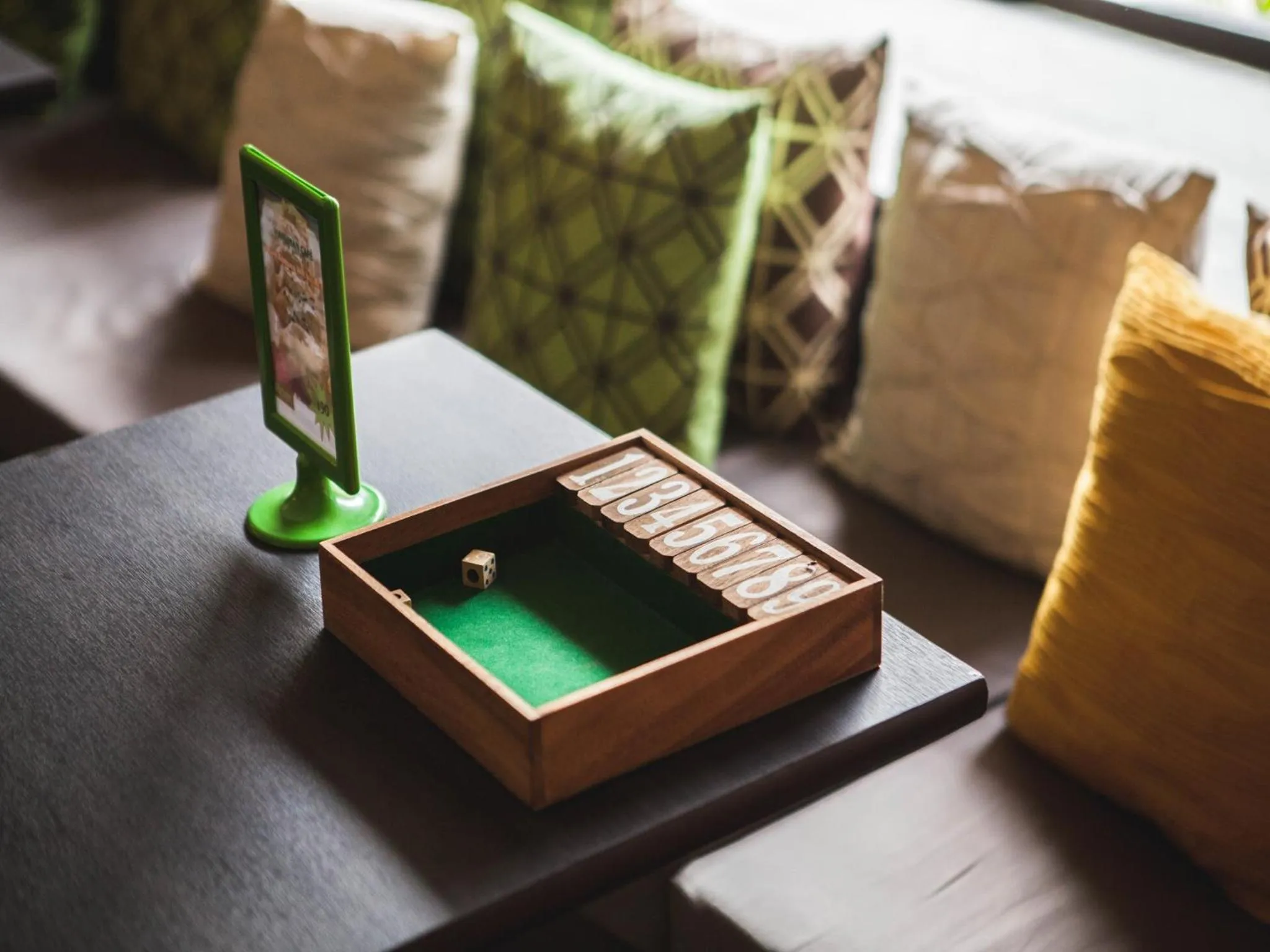 Restaurant/places to eat in Ploen Chaweng by Tolani