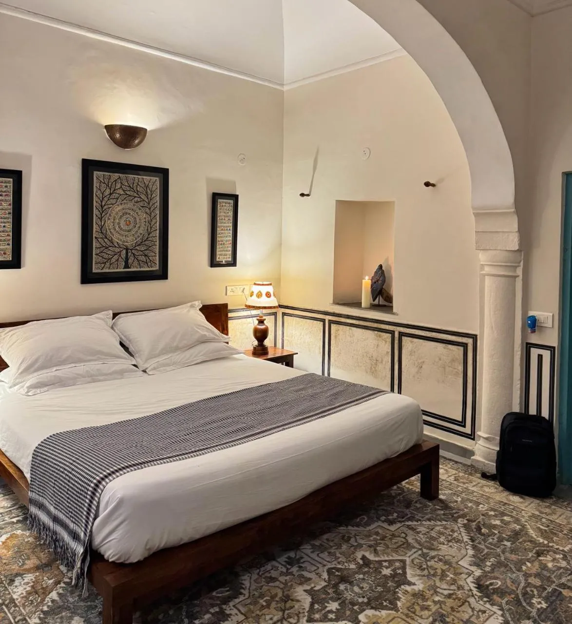 Bed in Mandawa Kothi