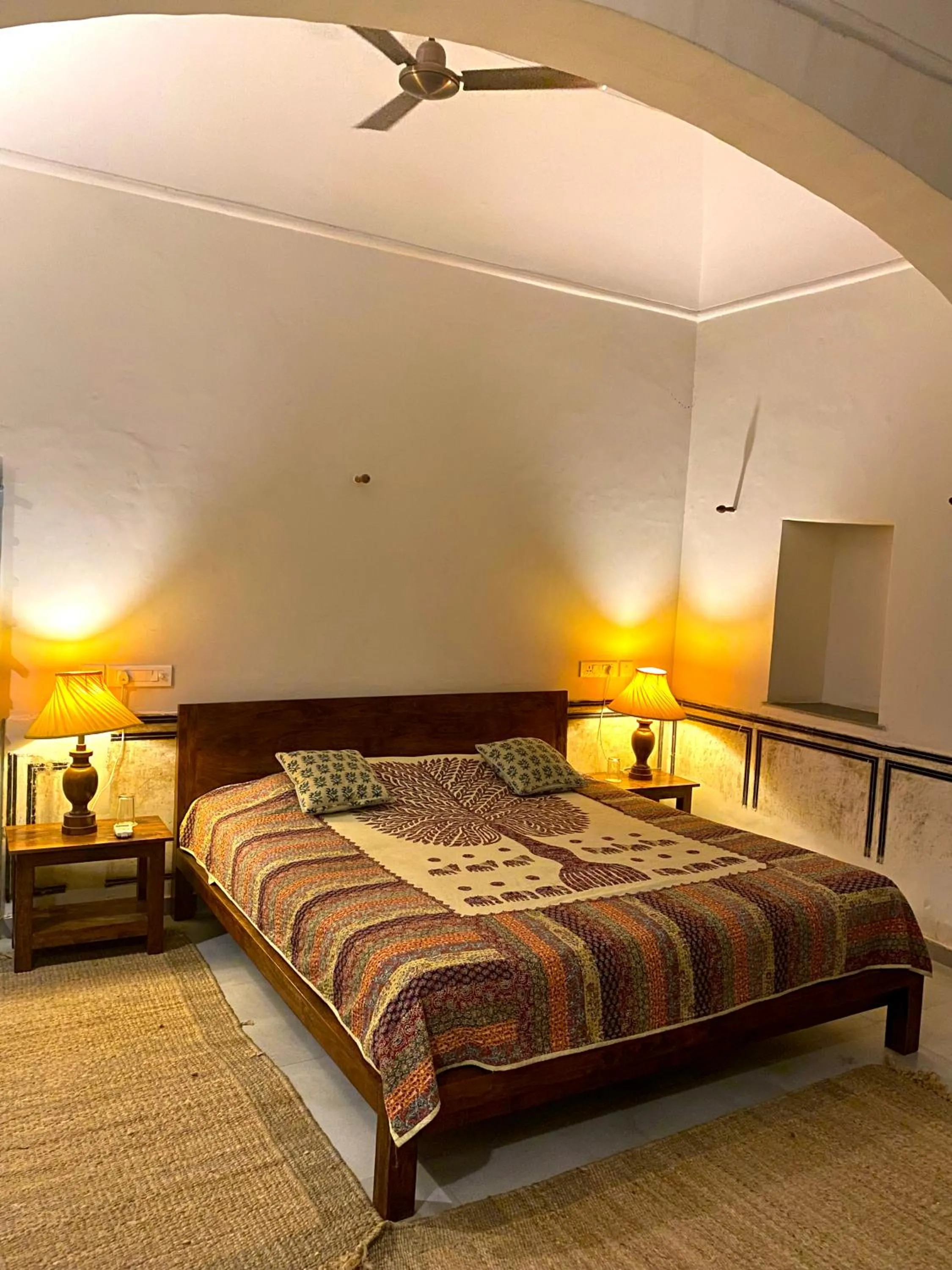 Bed in Mandawa Kothi