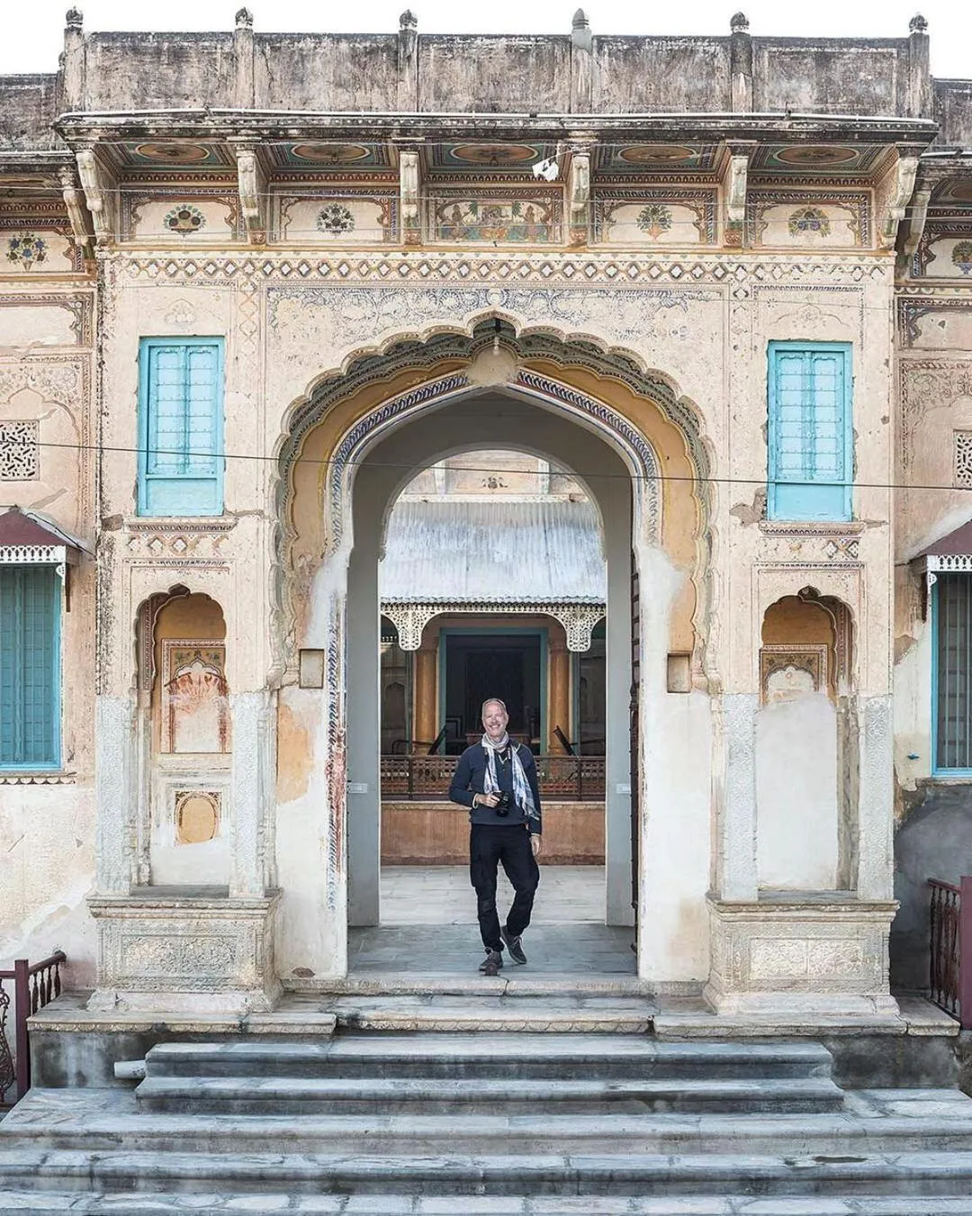 Facade/entrance in Mandawa Kothi