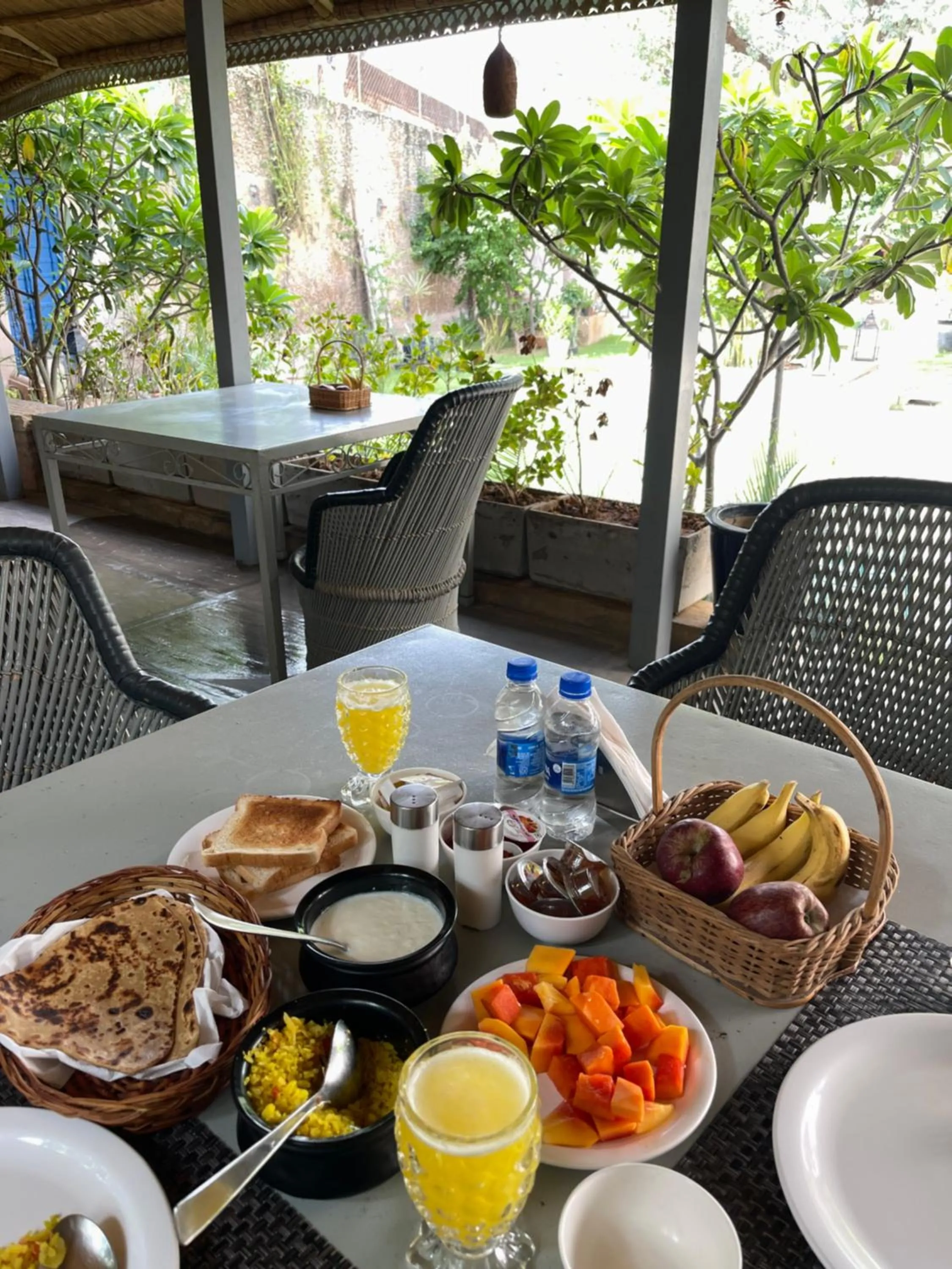 Restaurant/places to eat in Mandawa Kothi
