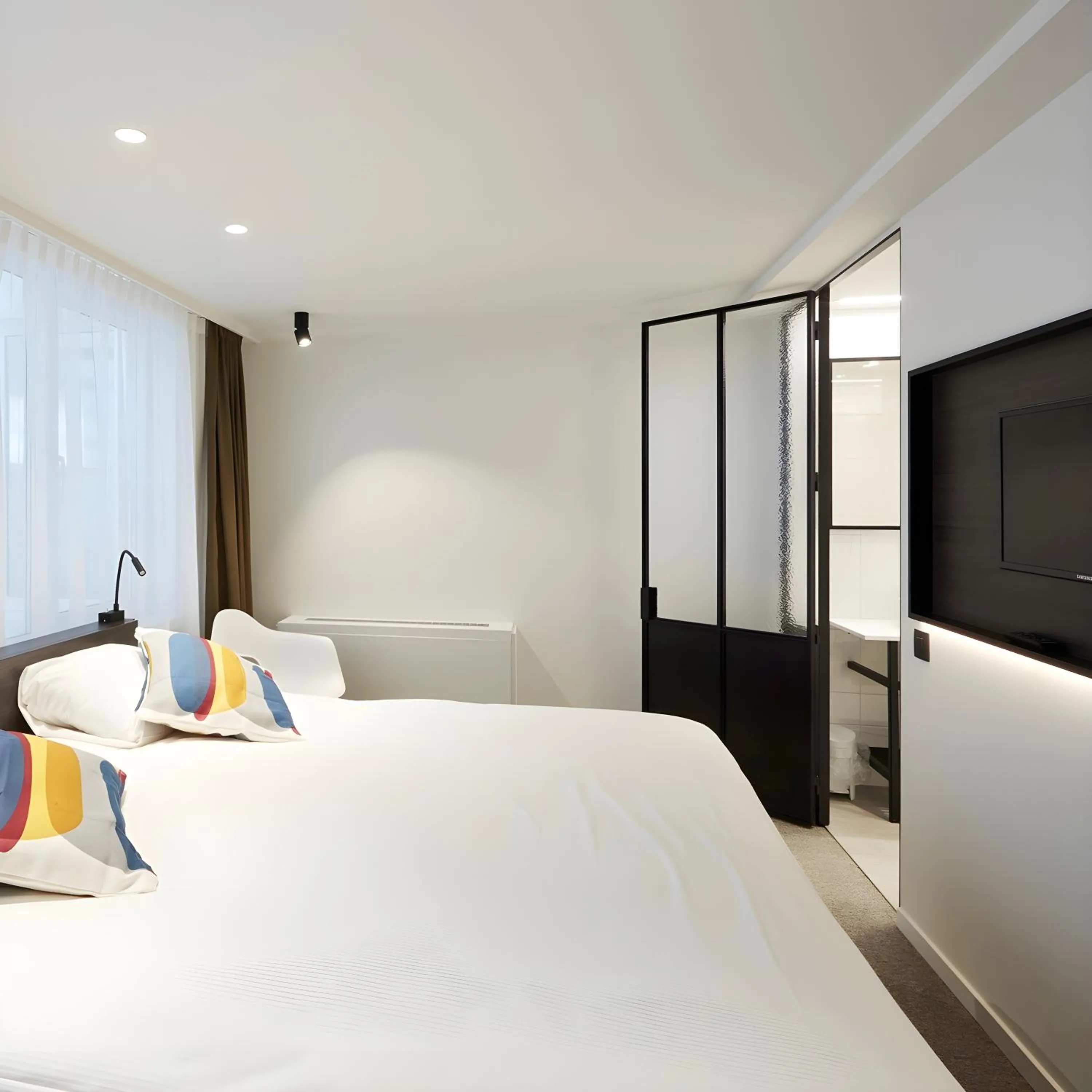 Bedroom, Bed in Hotel Nelson